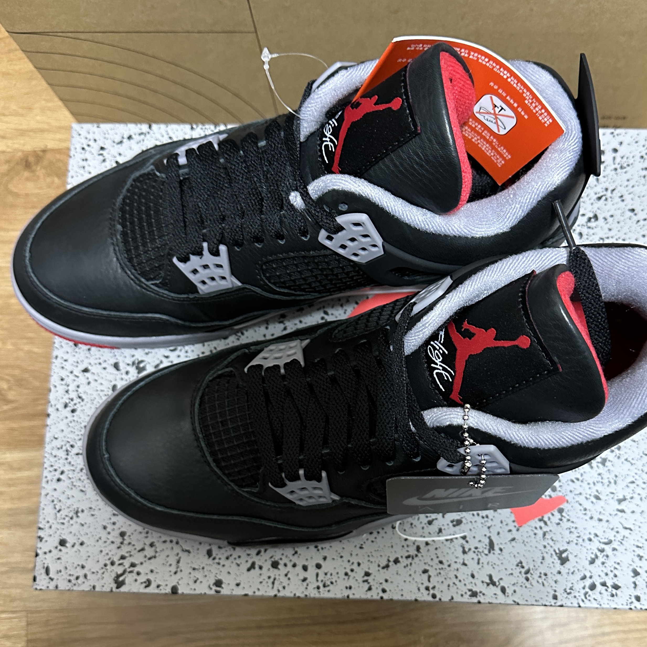 Jordan 4 Retro Bred Reimagined 착용 스타일 - 5