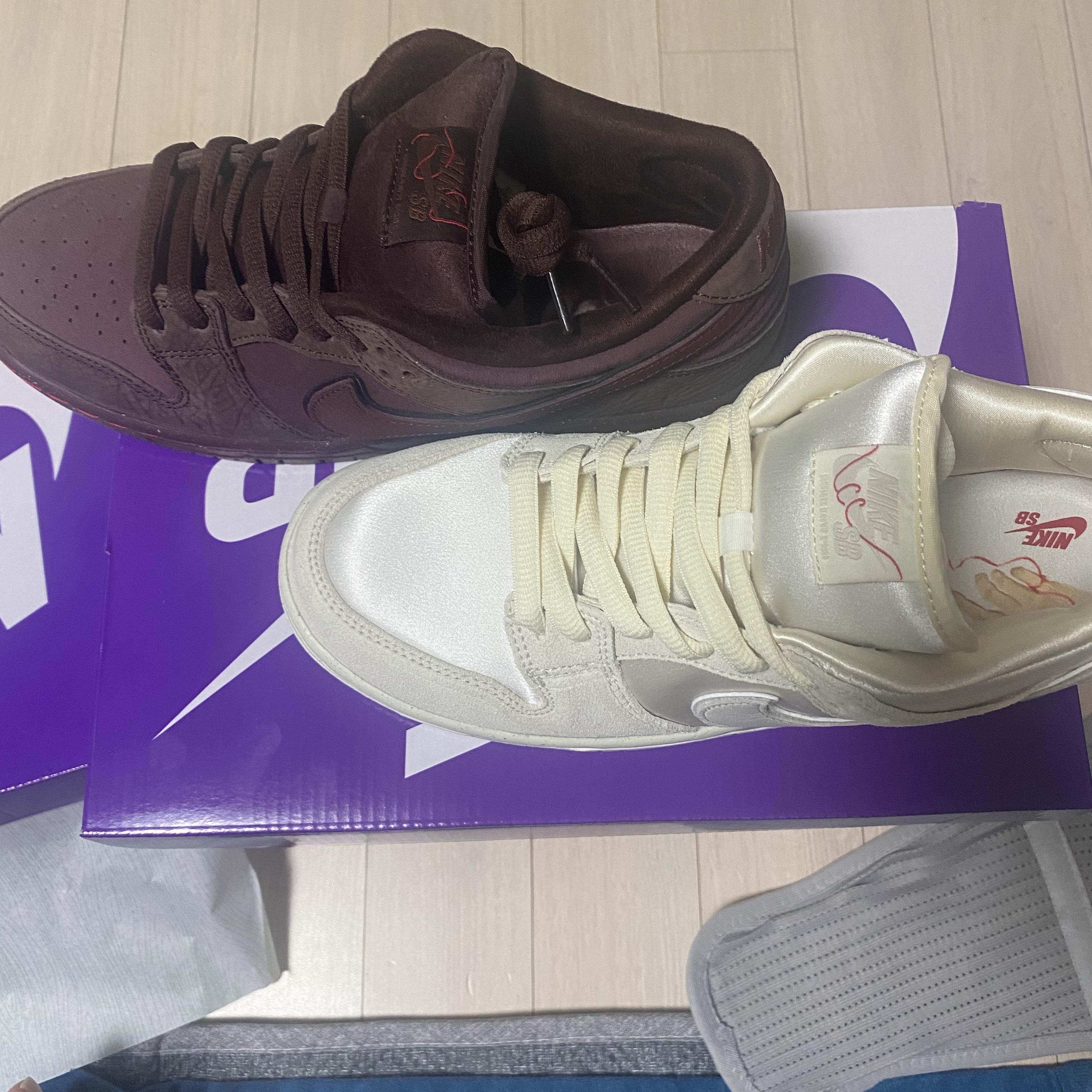 Nike SB Dunk Low PRM Burgundy Crush 착용 스타일 - 2