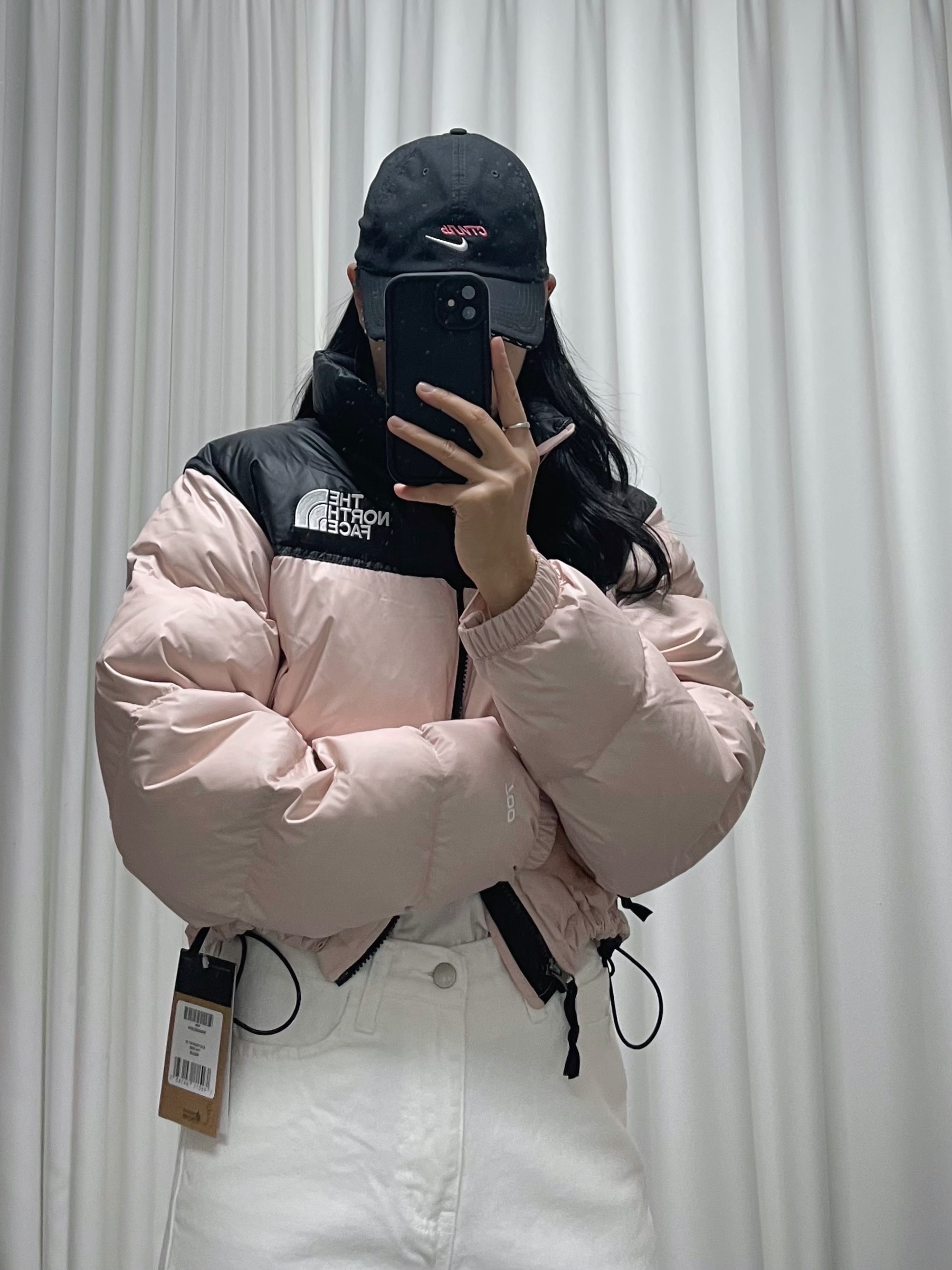 (W) The North Face Nuptse Short Jacket Pastel Pink, (W) The North Face Nuptse Short Jacket Pink Moss 착용 스타일 - 3