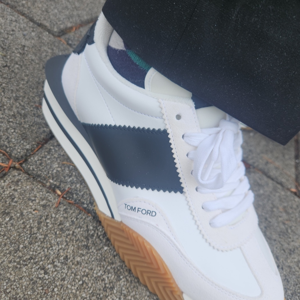 Tom Ford Suede Eco-Friendly Material James Sneakers White Black Cream 착용 스타일 - 1