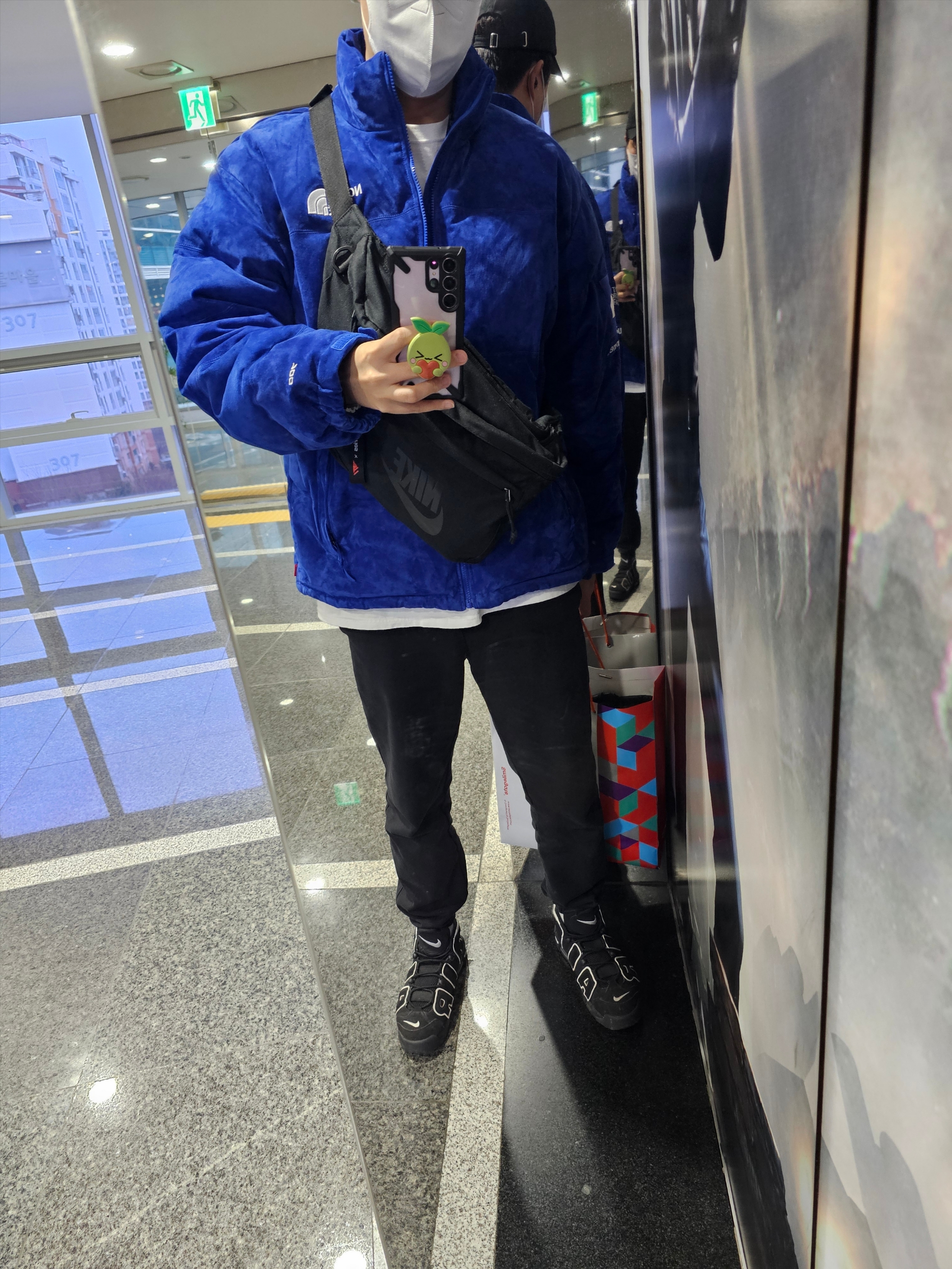 Supreme x The North Face Suede Nuptse Jacket Blue - 23FW, Stussy Apocalypse T-Shirt White 착용 스타일