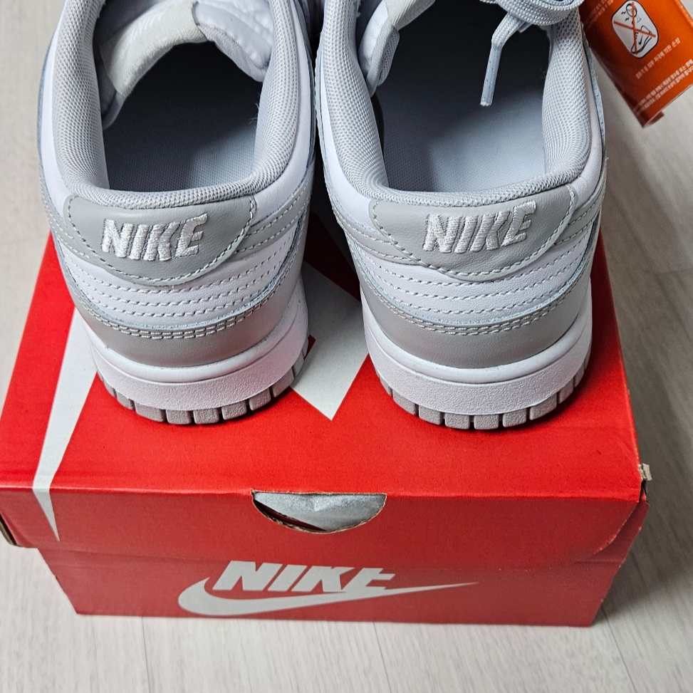 Nike Dunk Low Retro Grey Fog 착용 스타일 - 3