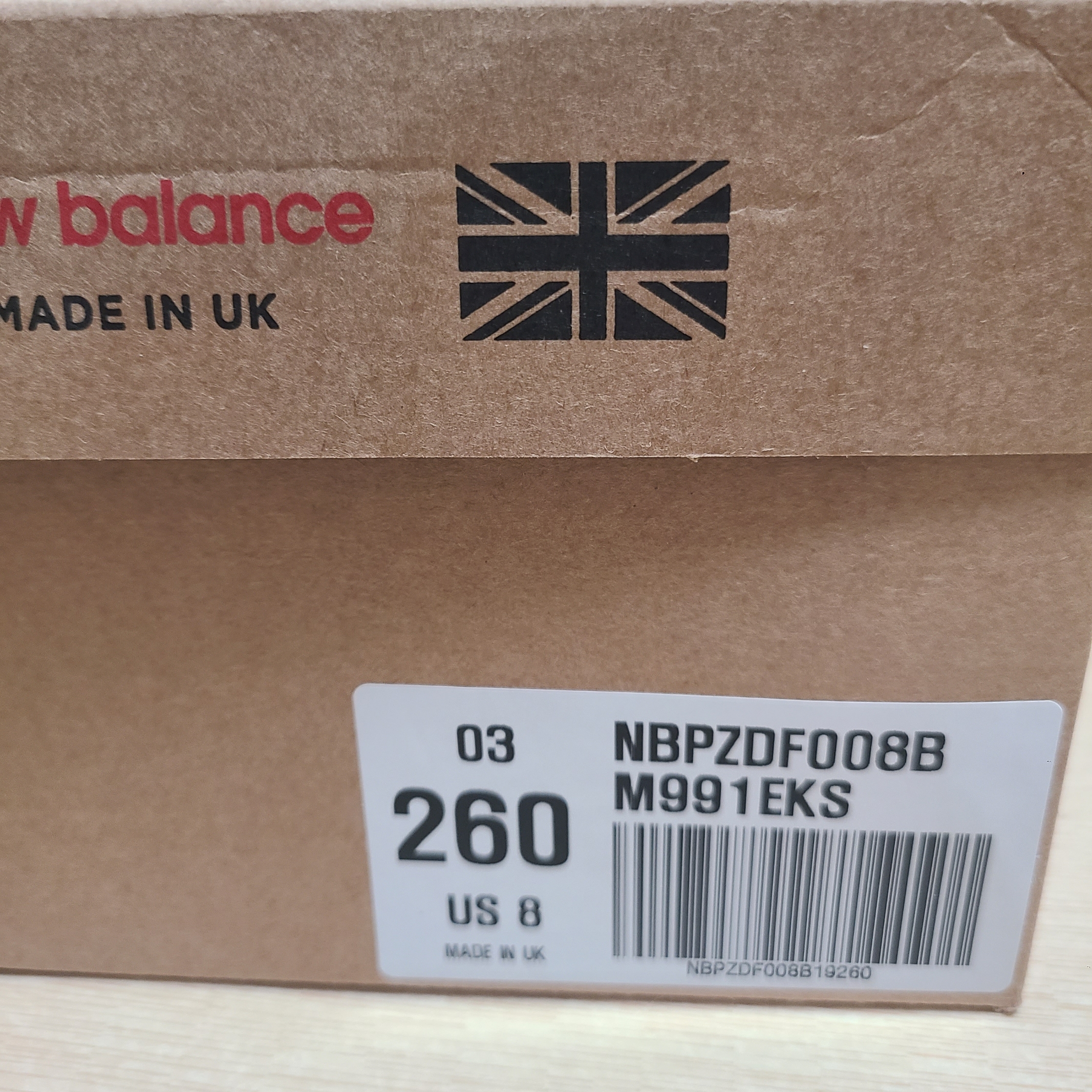 New Balance 991 Made in UK Black Silver 착용 스타일 - 3
