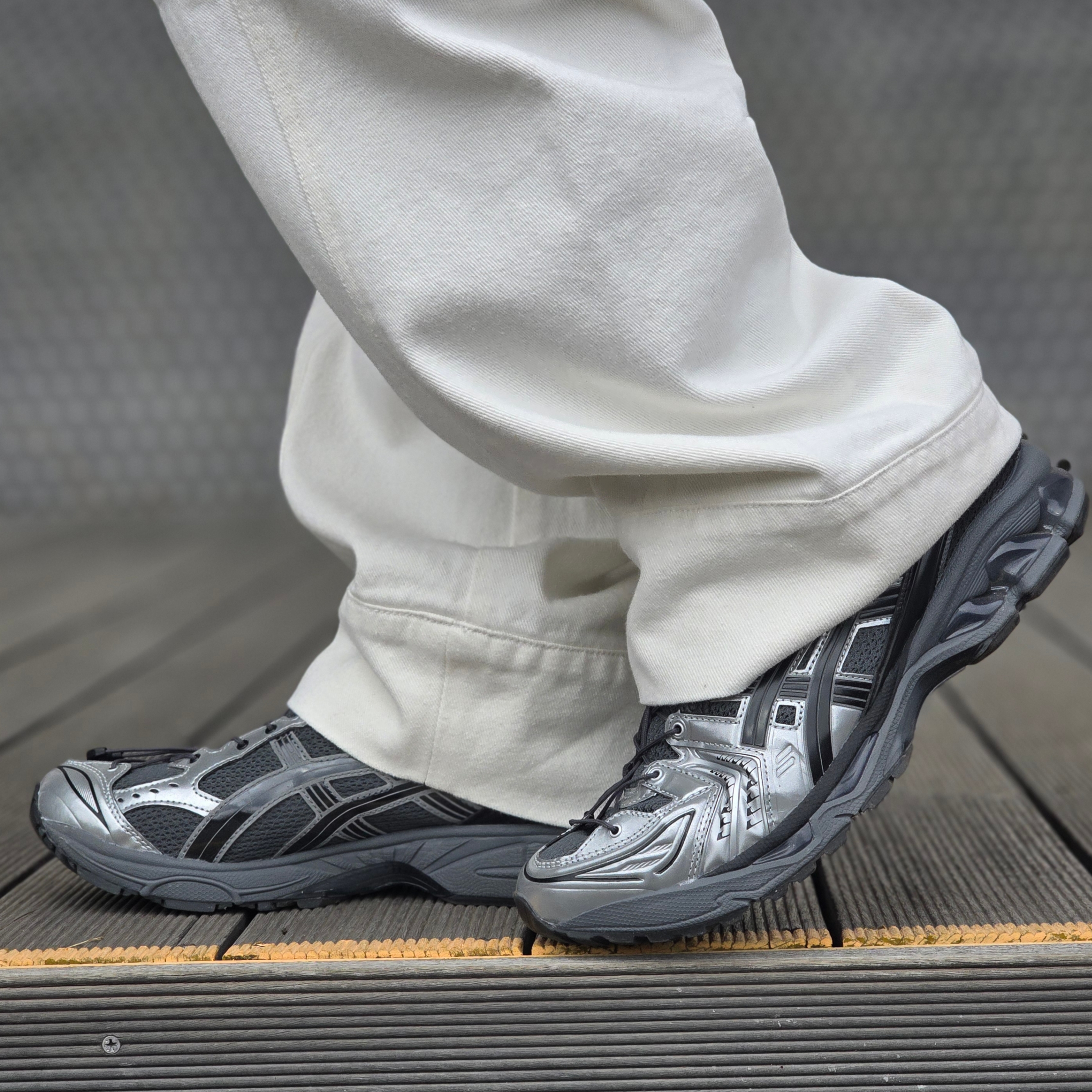 Asics x Unaffected Gel-Kayano 14 Silver Moon 착용 스타일 - 1