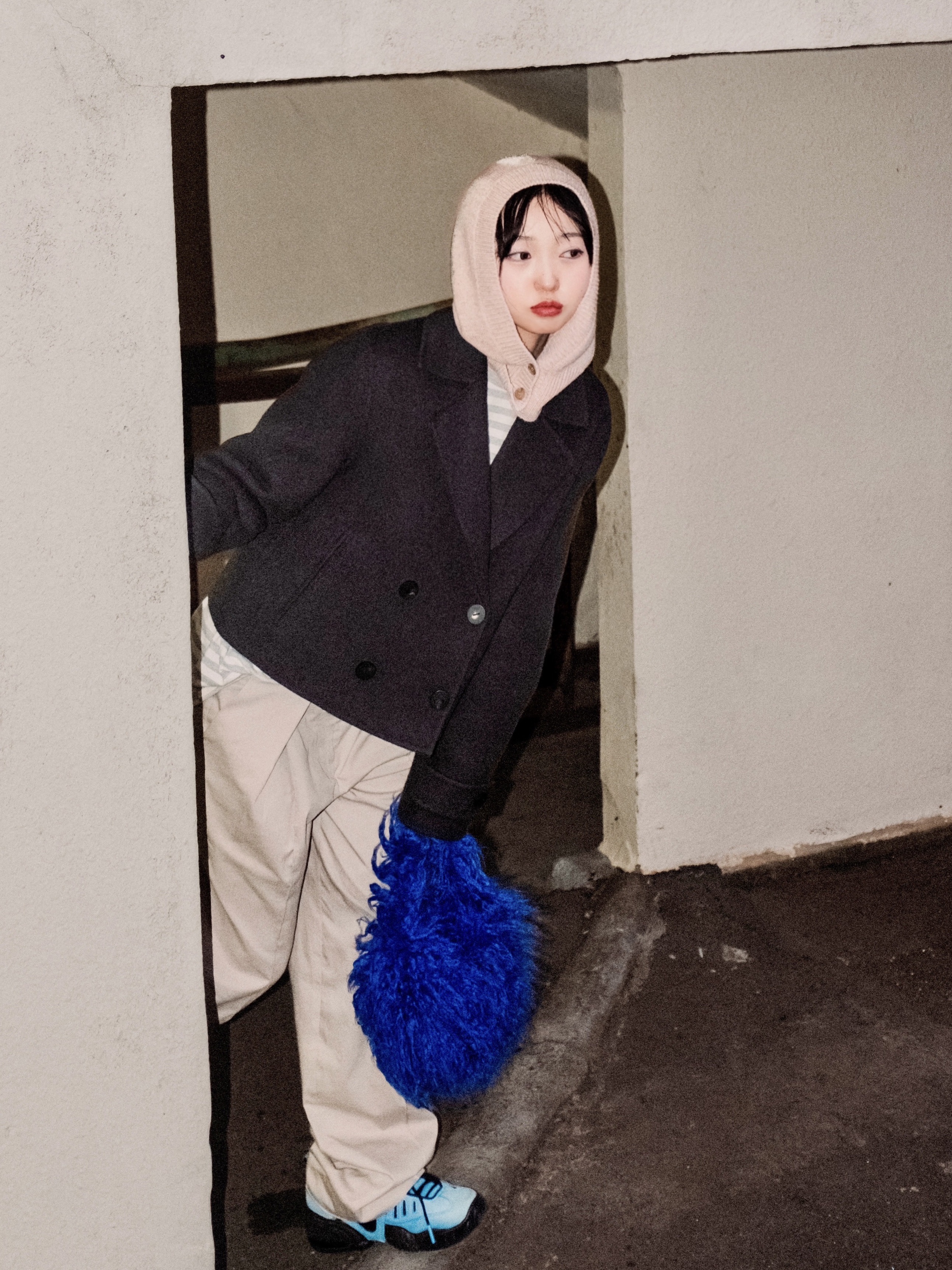 Nike x Ambush Air Adjust Force SP University Blue and Habanero Red 착용 스타일 - 1