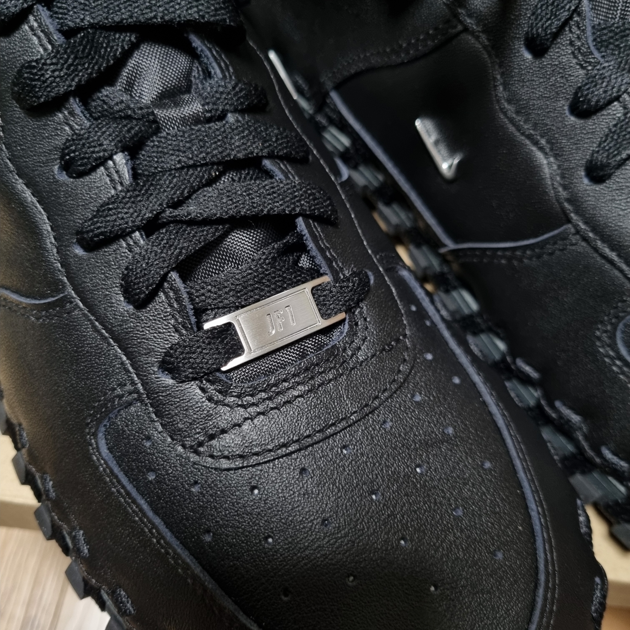 Nike x Jacquemus J Force 1 Low LX SP Black 착용 스타일 - 2