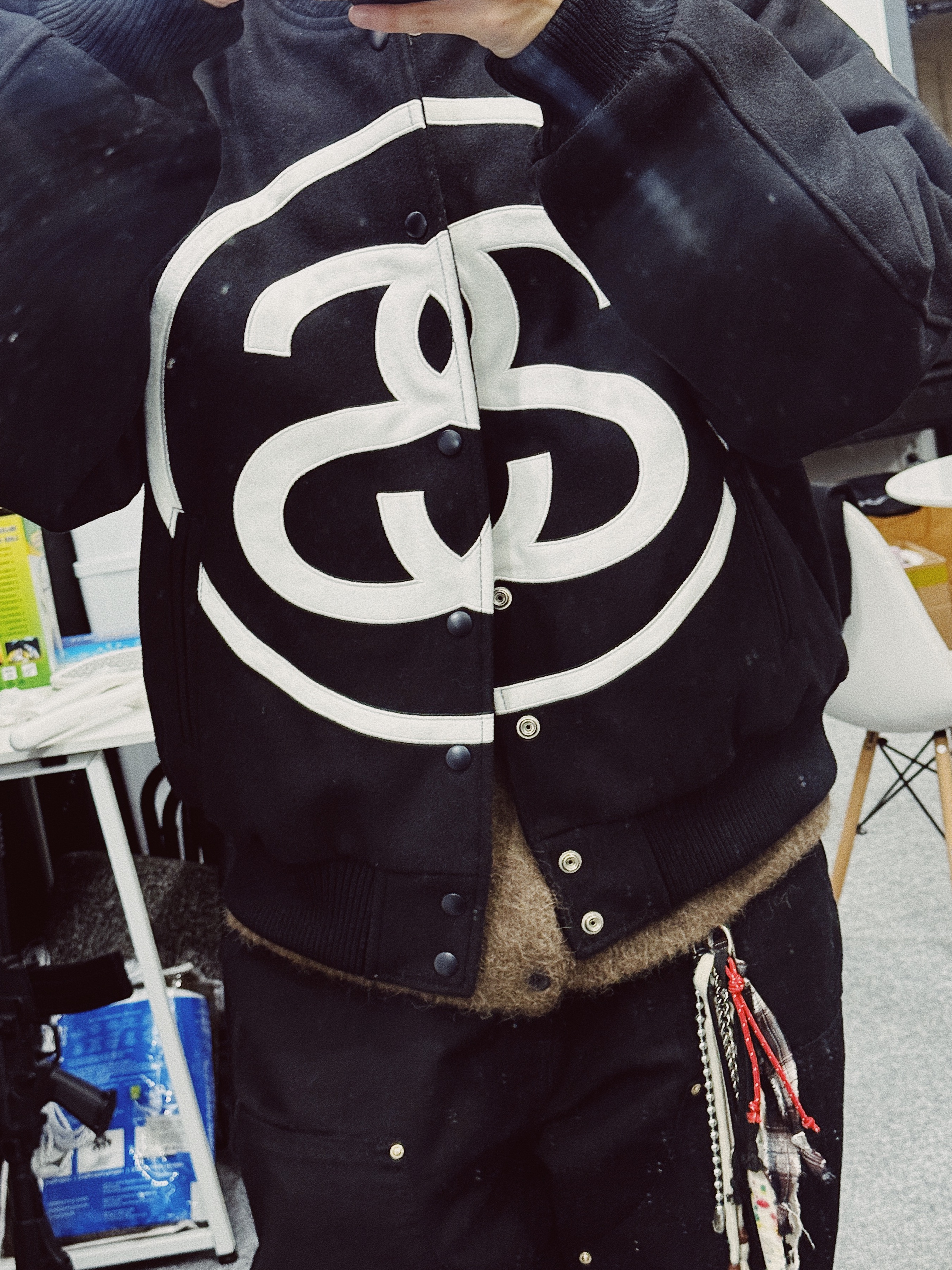 Stussy SS Link Hoodie Black, Stussy SS Link Varsity Jacket Black 착용 스타일 - 5