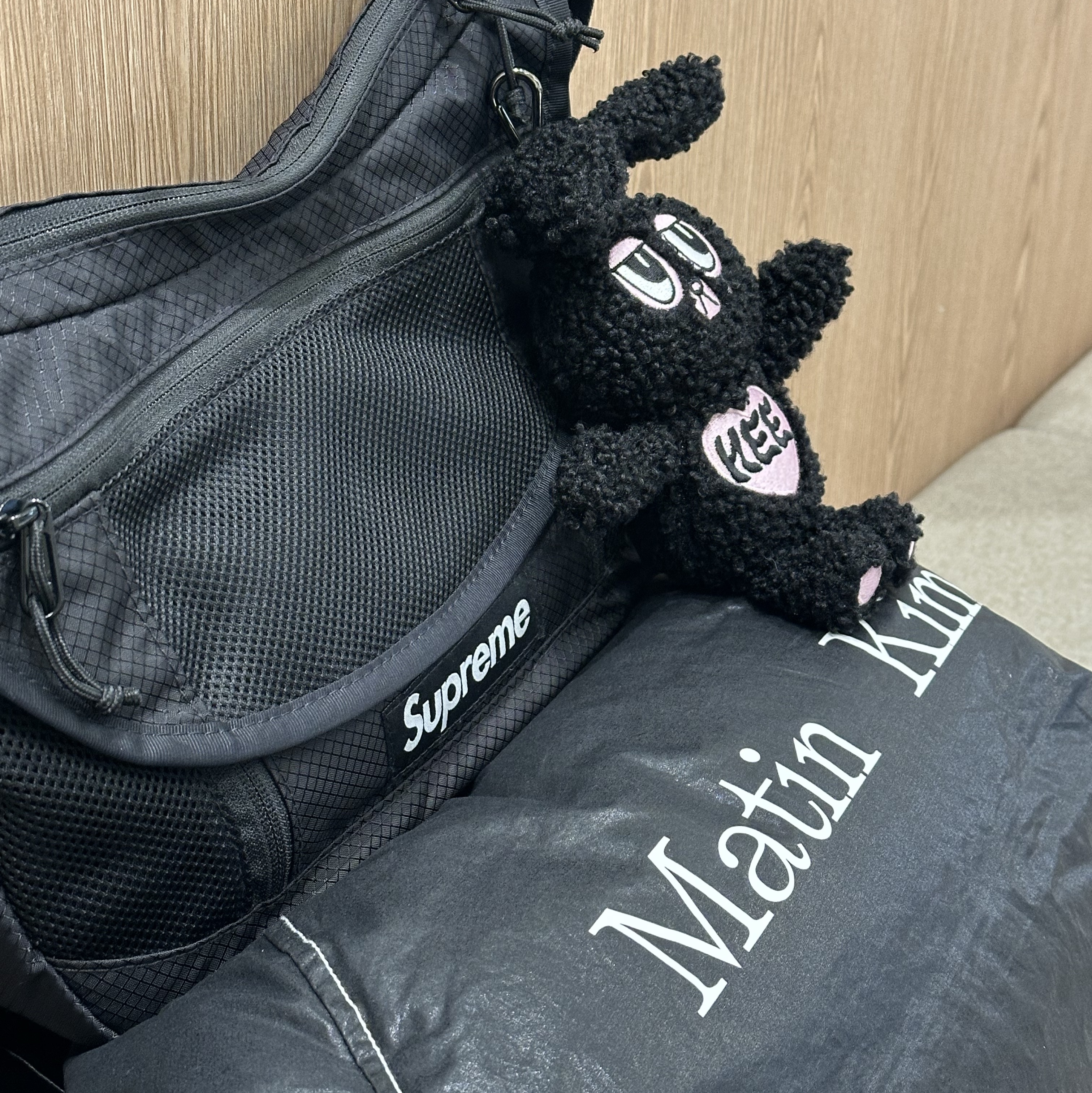 (W) Matin Kim Matin Logo Coating Down Jumper Black, Supreme Small Messenger Bag Black - 22SS 착용 스타일