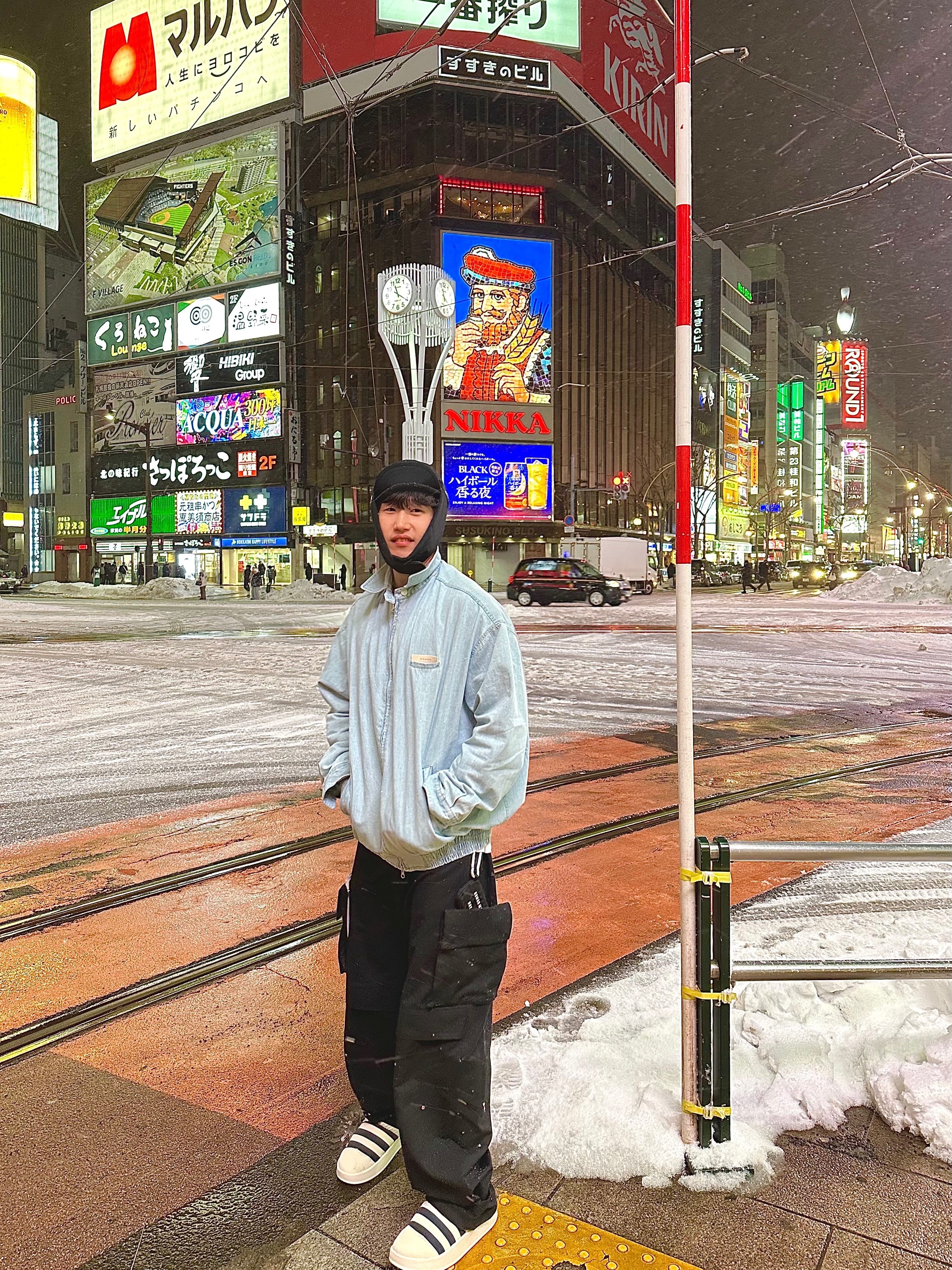 Supreme Star Sleeve Down Puffer Jacket Red - 23FW, Supreme Pigment Print S Logo 6-Panel Red Camo - 23FW 착용 스타일 - 4