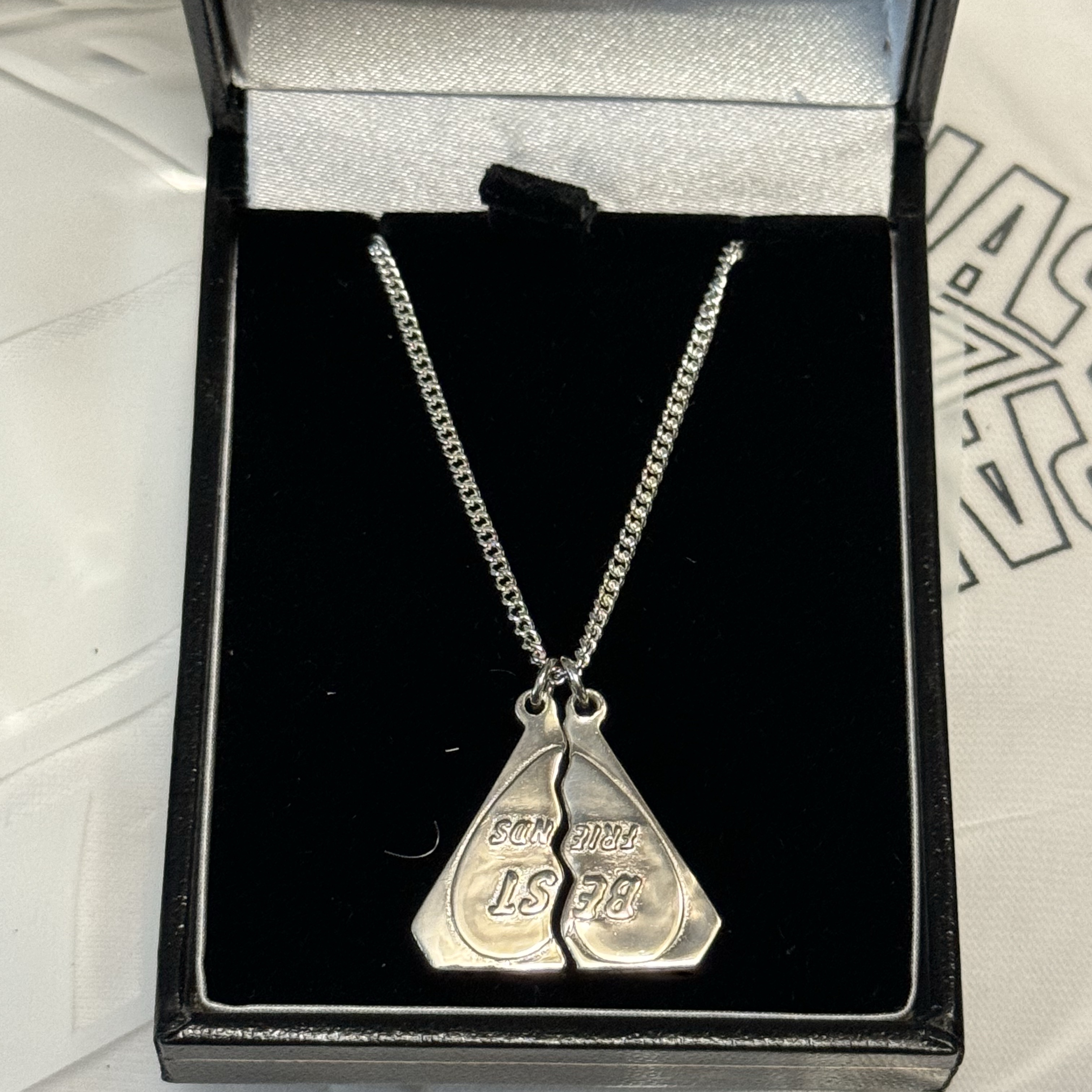 Palace Friendship Necklace Silver - 24SS 착용 스타일