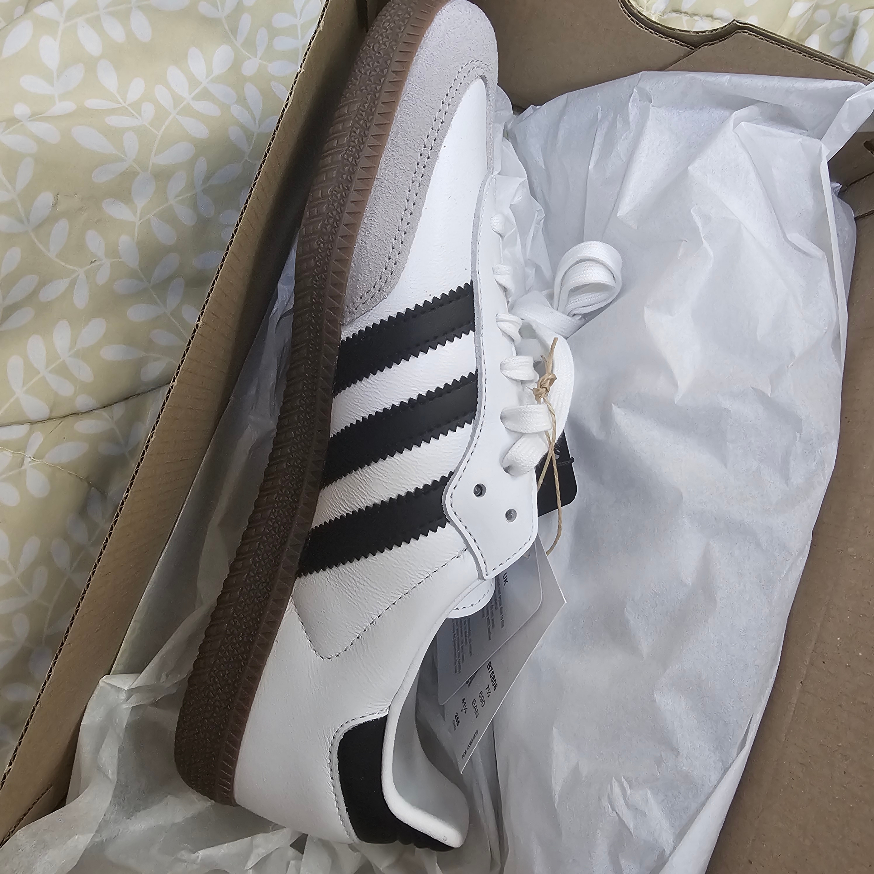 Adidas Samba OG Cloud White 착용 스타일