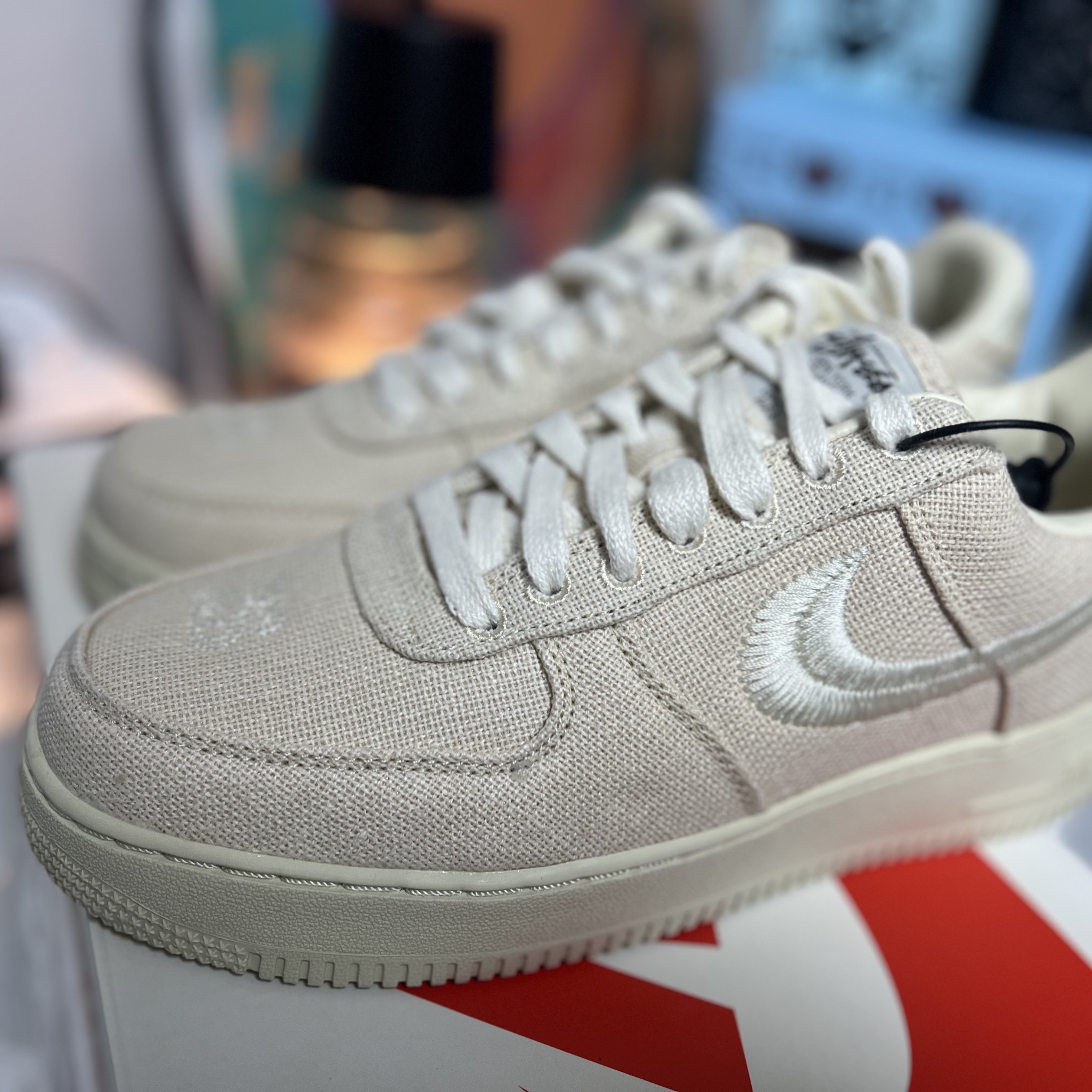 Nike x Stussy Air Force 1 Low Fossil 착용 스타일 - 1