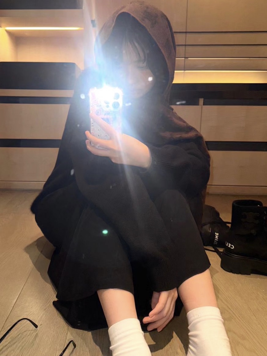 Celine Bulky Lace-Up Boots in Canvas & Shiny Bull Black 착용 스타일