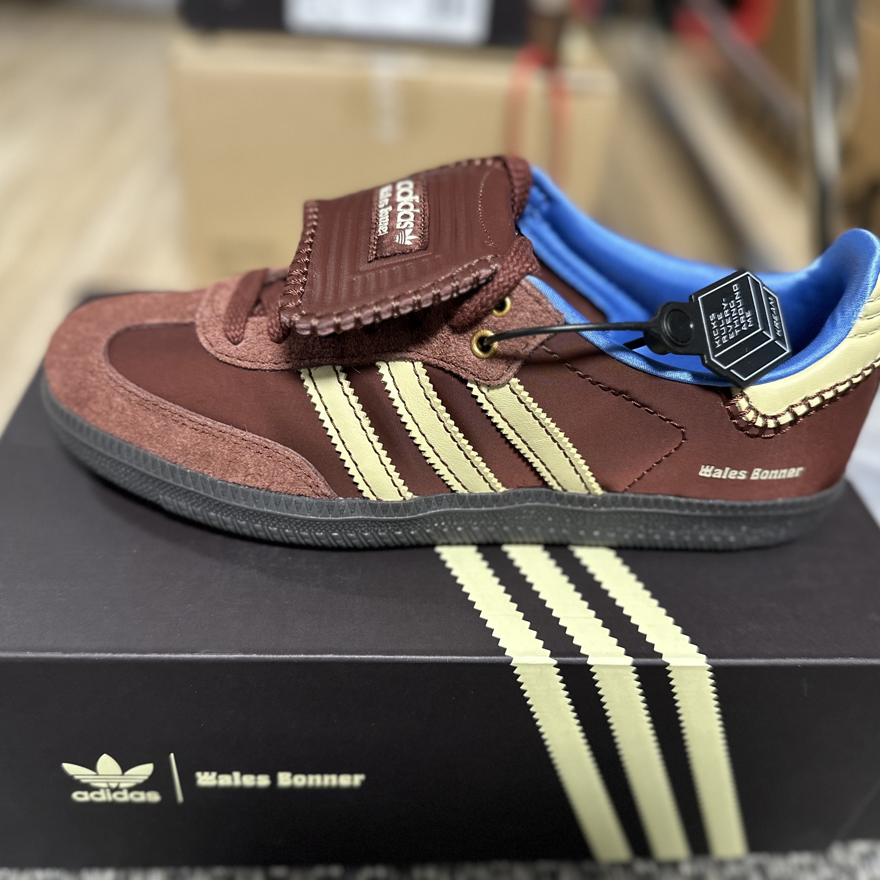 Adidas x Wales Bonner Nylon Samba Fox Brown Sandy Beige 착용 스타일 - 2