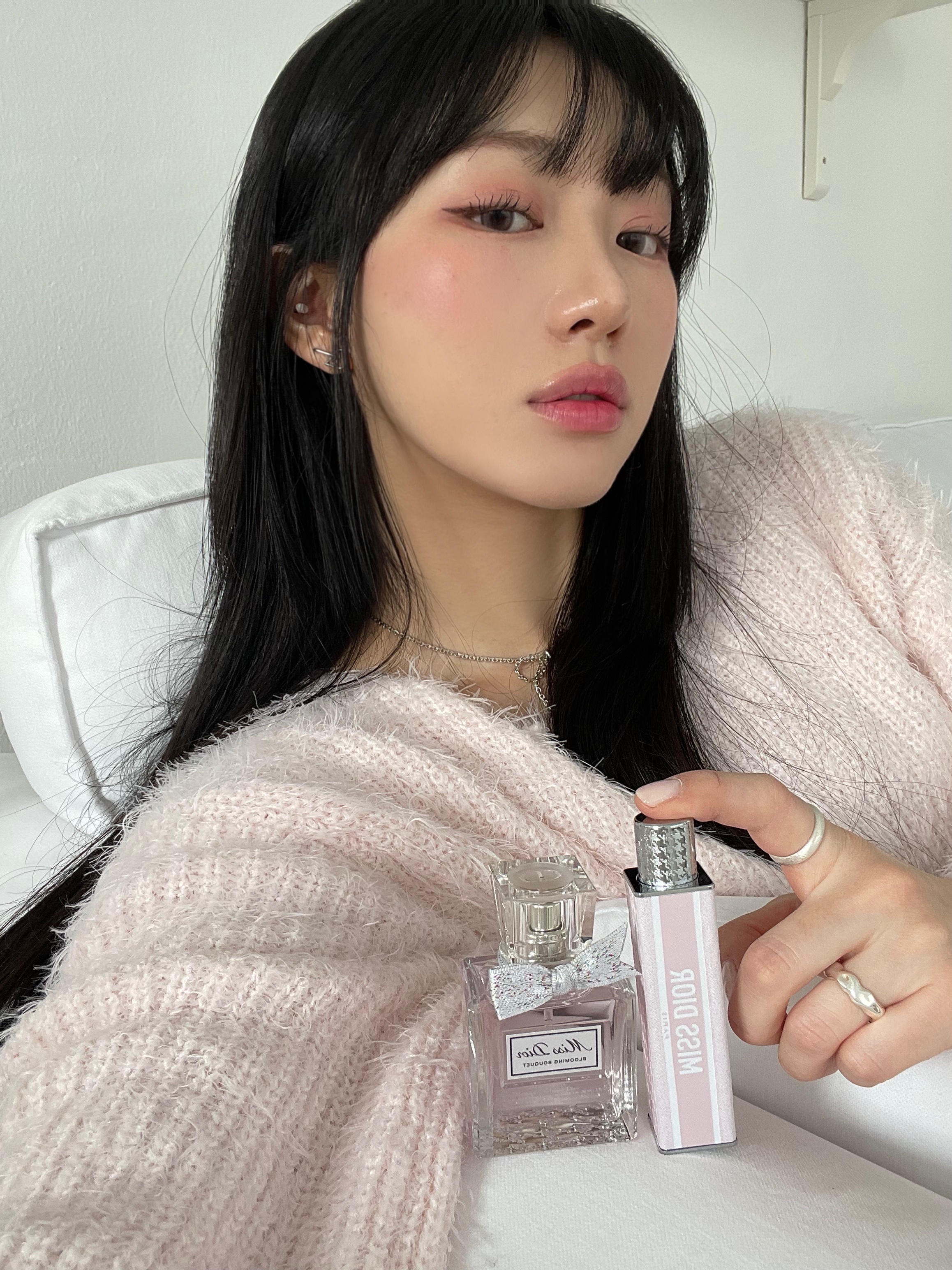 Dior Miss Dior Blooming Bouquet Eau De Toilette 30ml, Dior Miss Dior Blooming Bouquet Mini Miss Solid Perfume 3.2g 착용 스타일 - 6