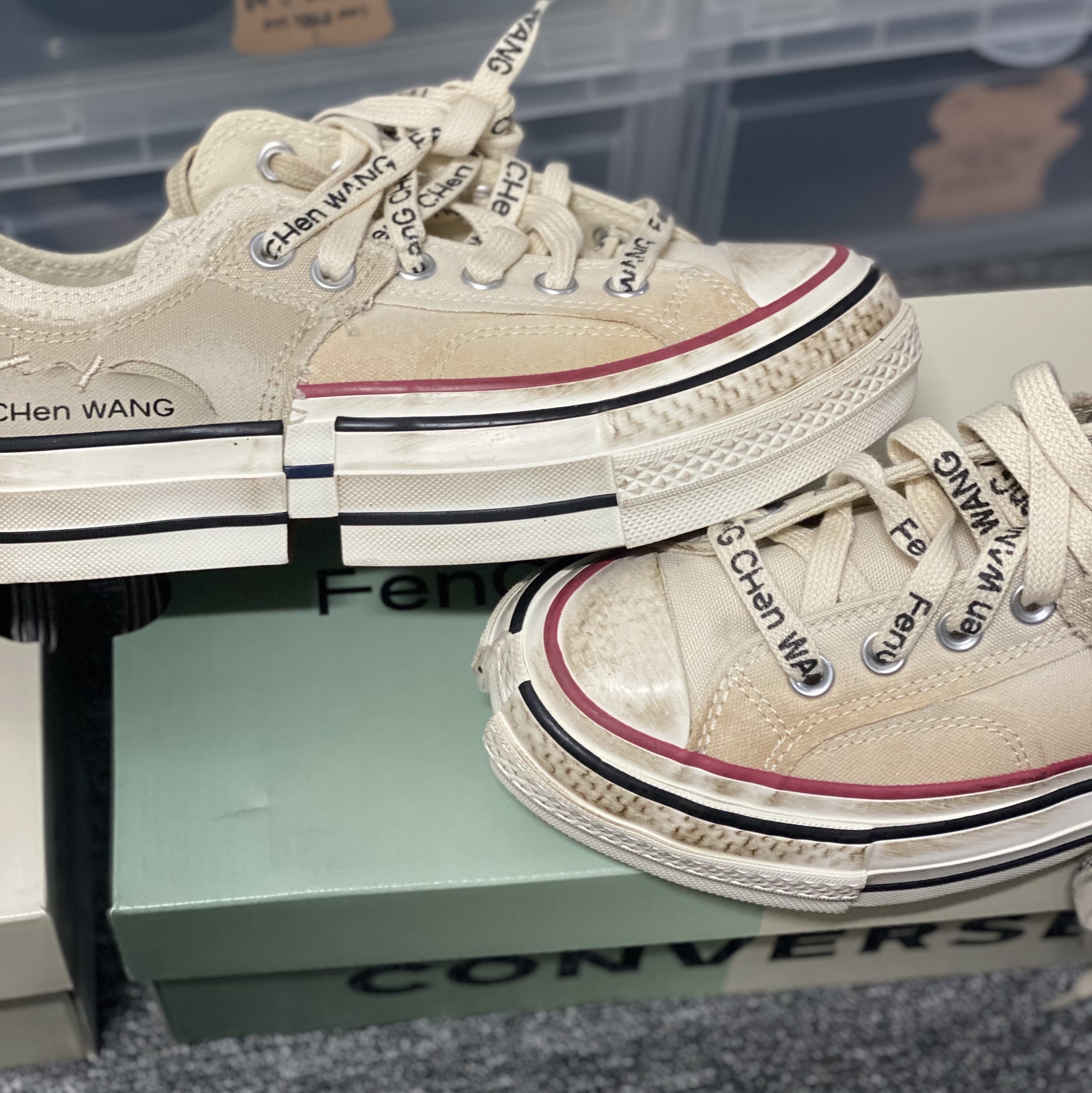 Converse x Feng Chen Wang Chuck 70 Ox 2-in-1 Brown Rice 착용 스타일 - 2