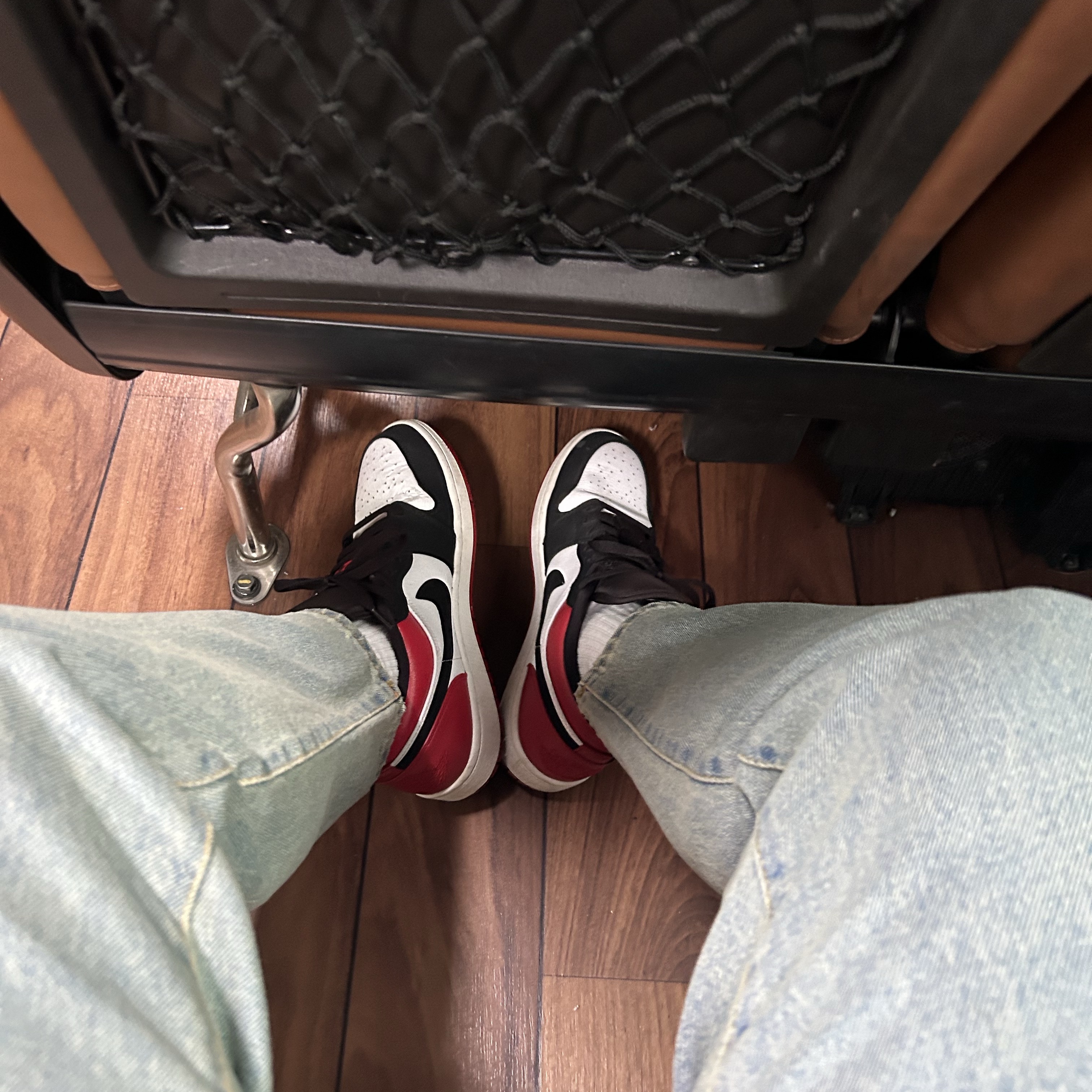 Jordan 1 Retro Low OG Black Toe 착용 스타일