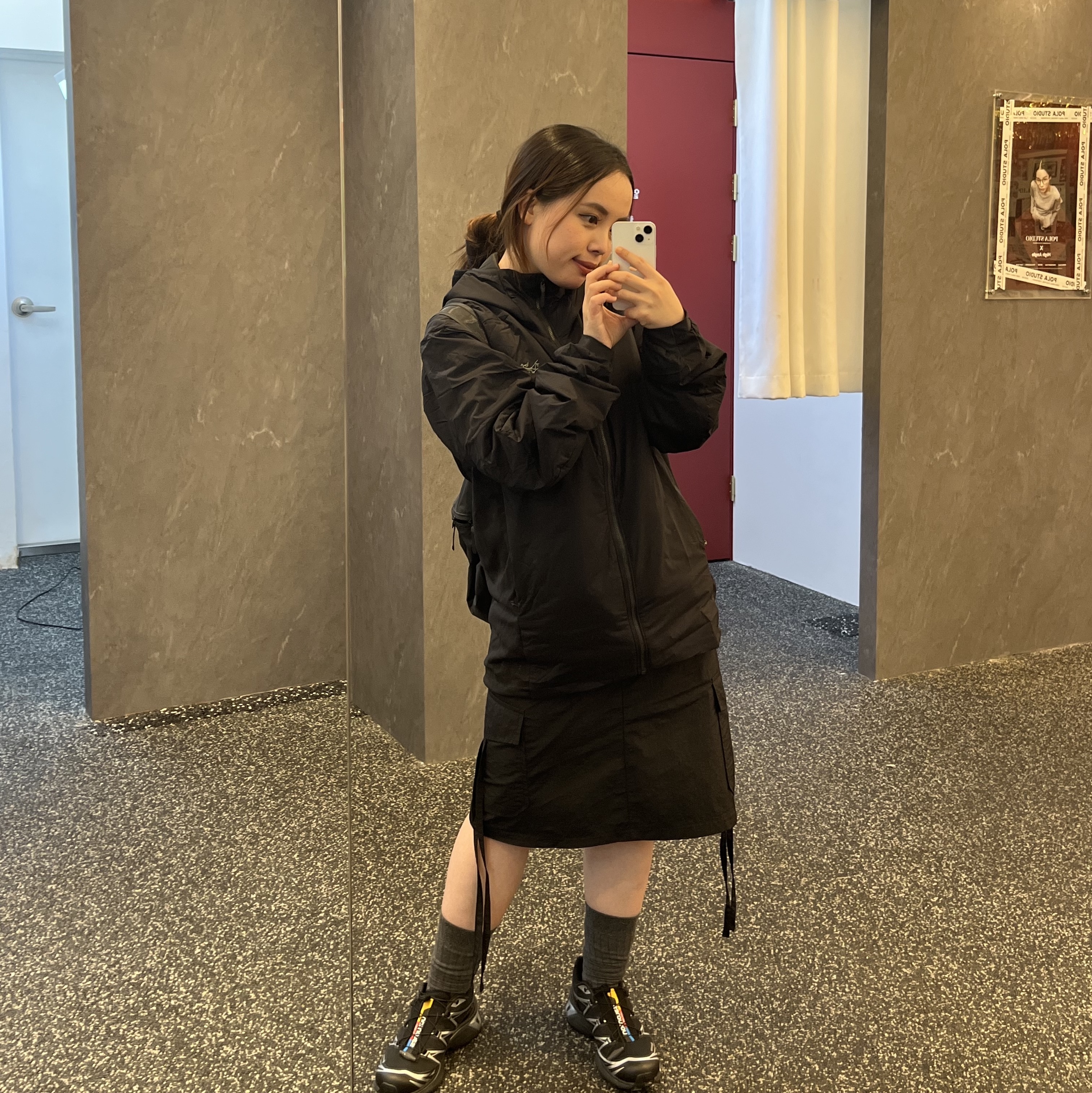 Arc'teryx Atom LT Hoody Black, Salomon XT-6 GTX Black Silver 착용 스타일