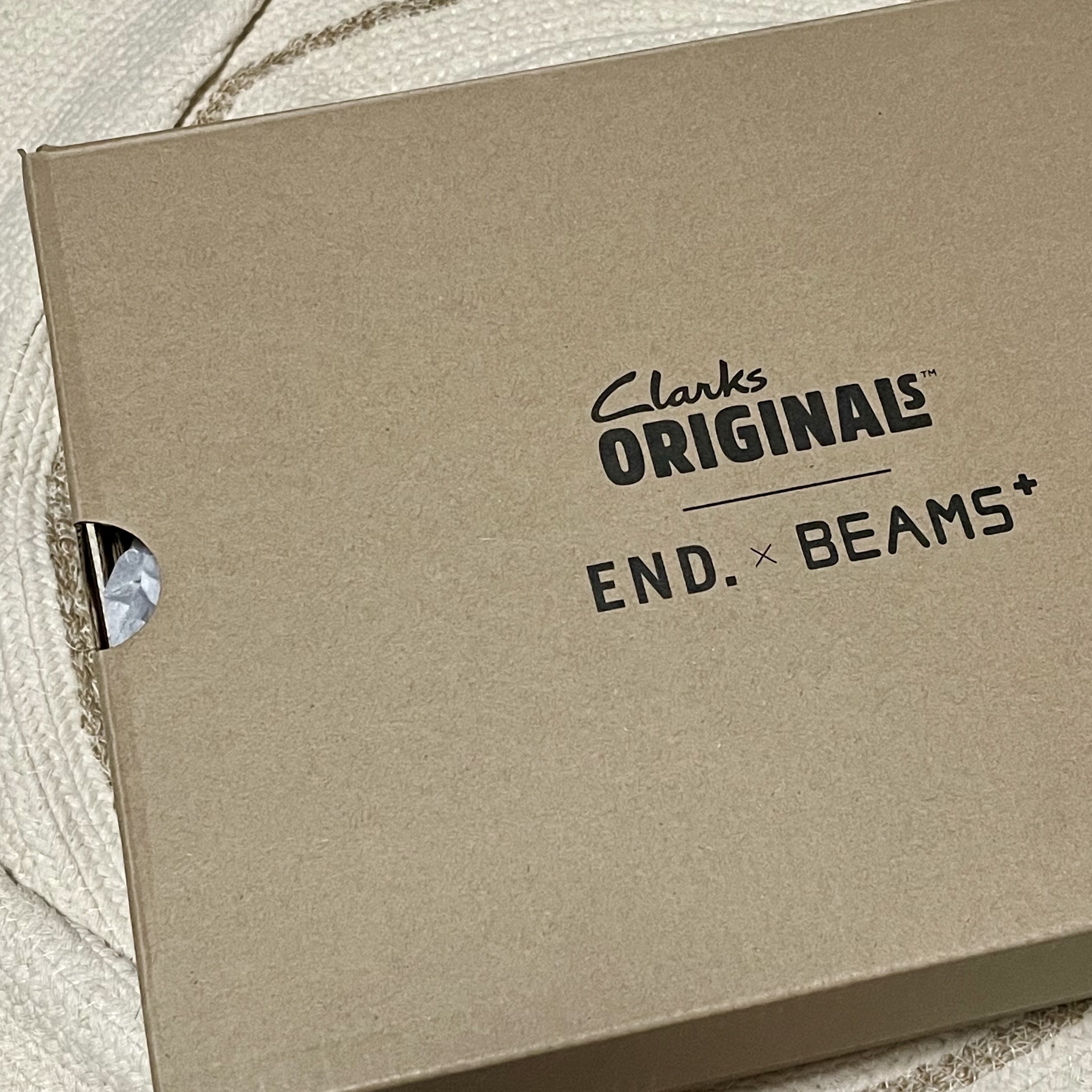 Clarks x END. x Beams Plus Ski Club Wallabee Boot Black 착용 스타일 - 1