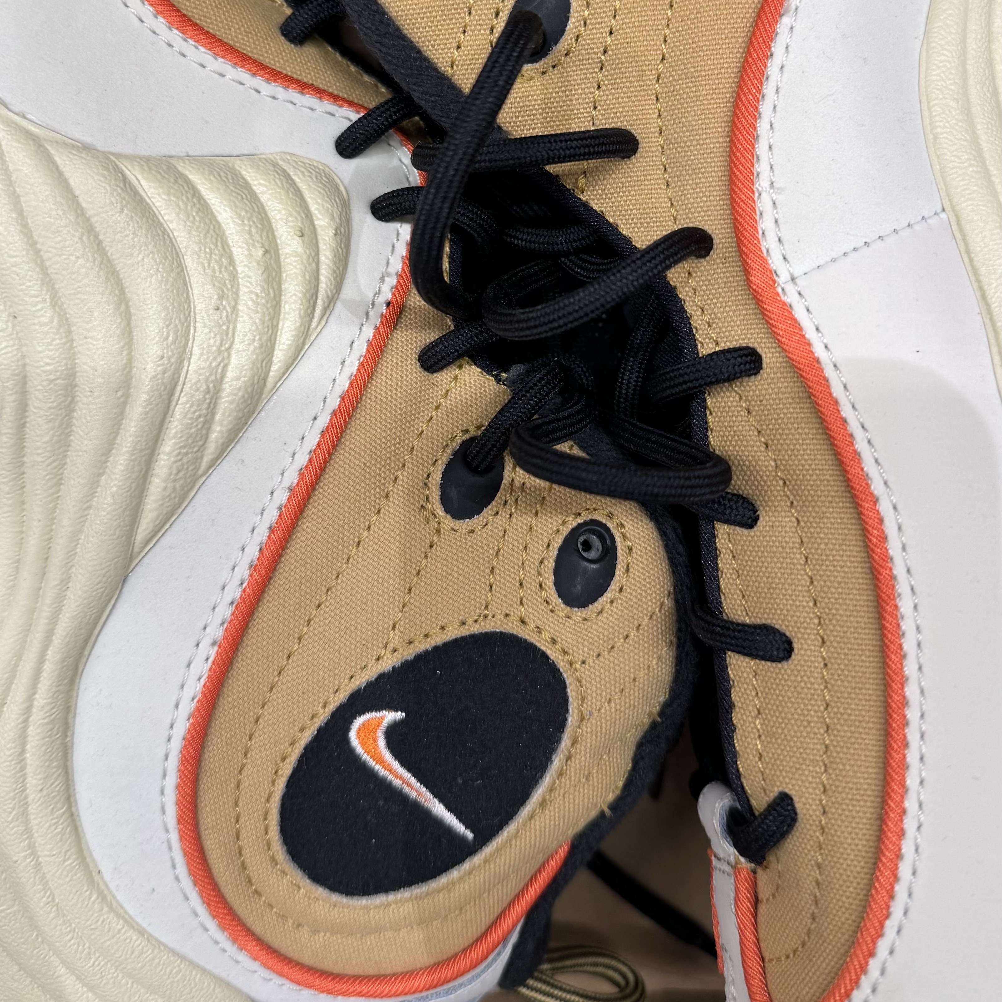 Nike Air Penny II Wheat Gold and Safety Orange 착용 스타일