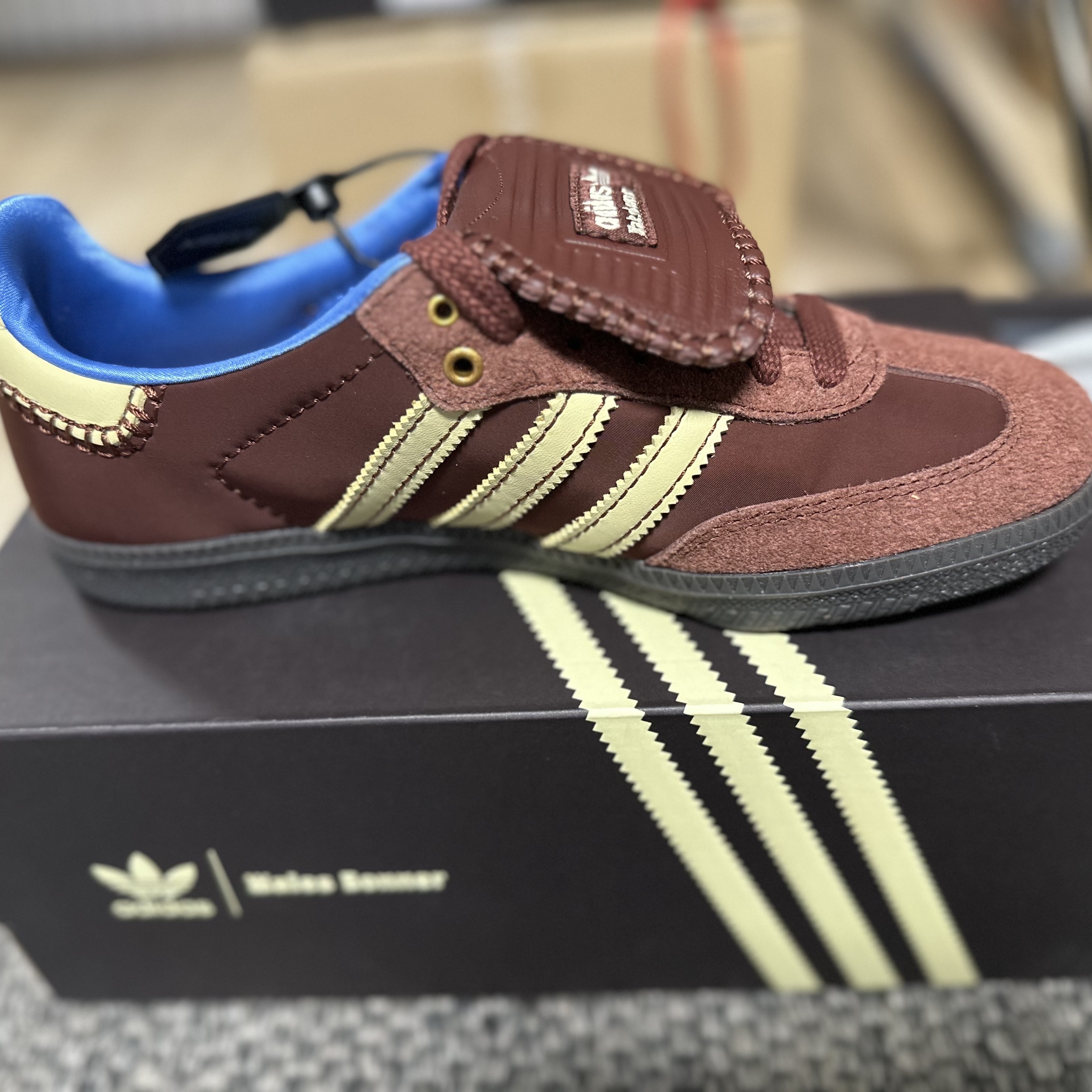 Adidas x Wales Bonner Nylon Samba Fox Brown Sandy Beige 착용 스타일 - 1