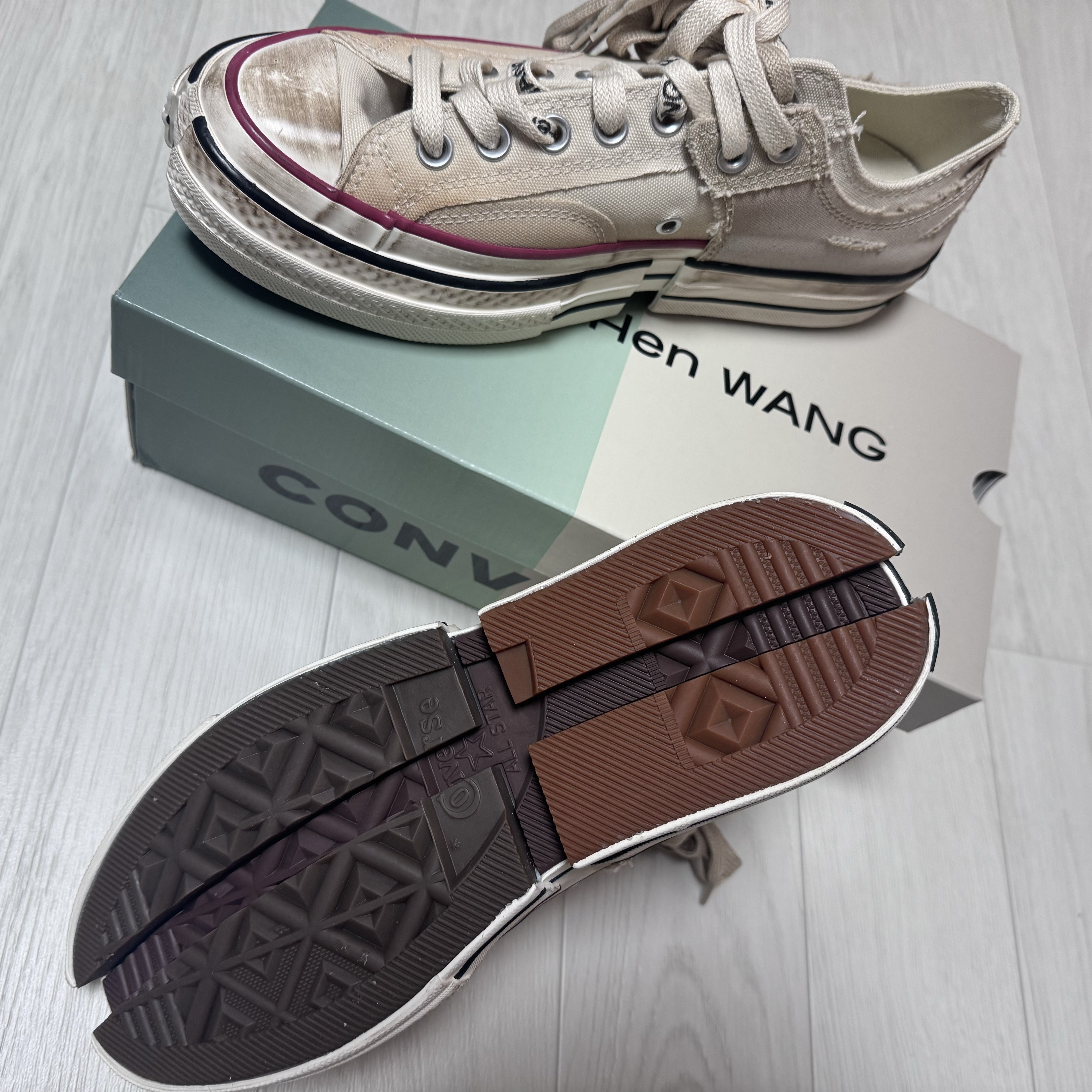 Converse x Feng Chen Wang Chuck 70 Ox 2-in-1 Brown Rice 착용 스타일 - 6