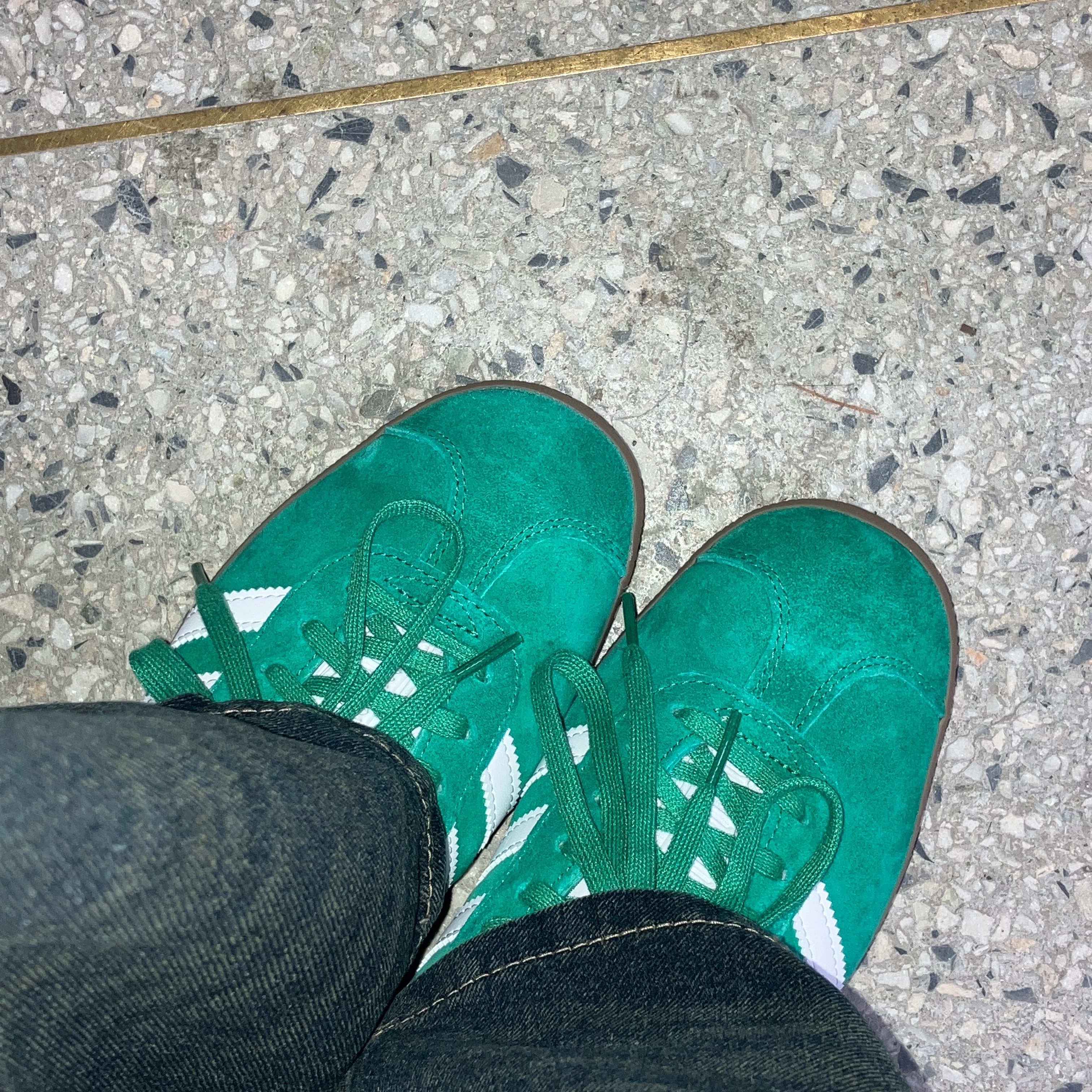 Adidas Gazelle Court Green Cloud White 착용 스타일