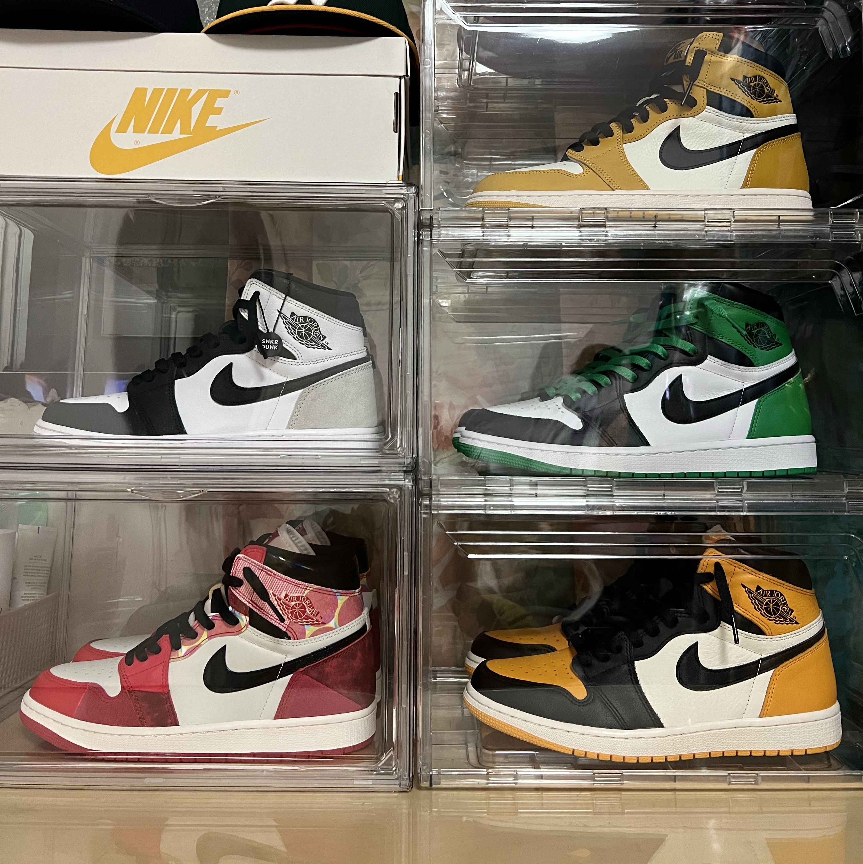 Jordan 1 Retro High OG Court Purple 2020, Jordan 1 Retro High OG Yellow Ochre 착용 스타일 - 3
