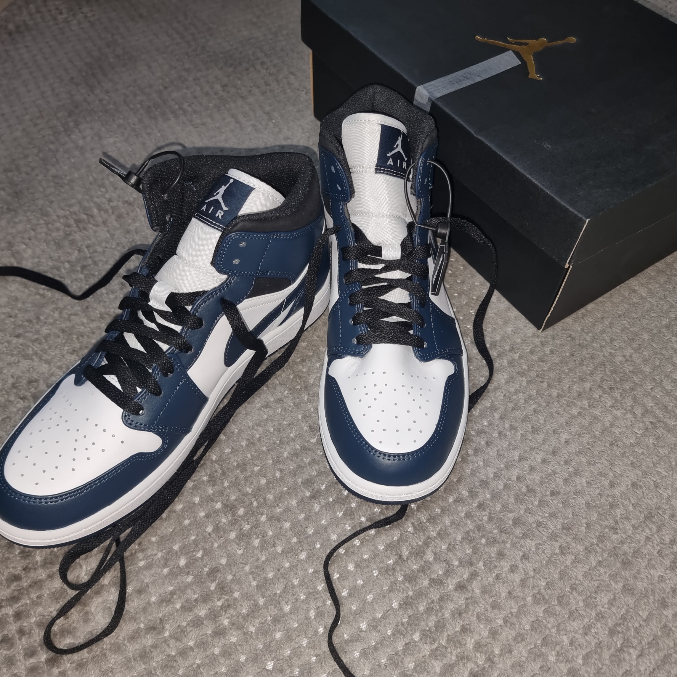 Jordan 1 Mid Dark Teal 착용 스타일 - 2