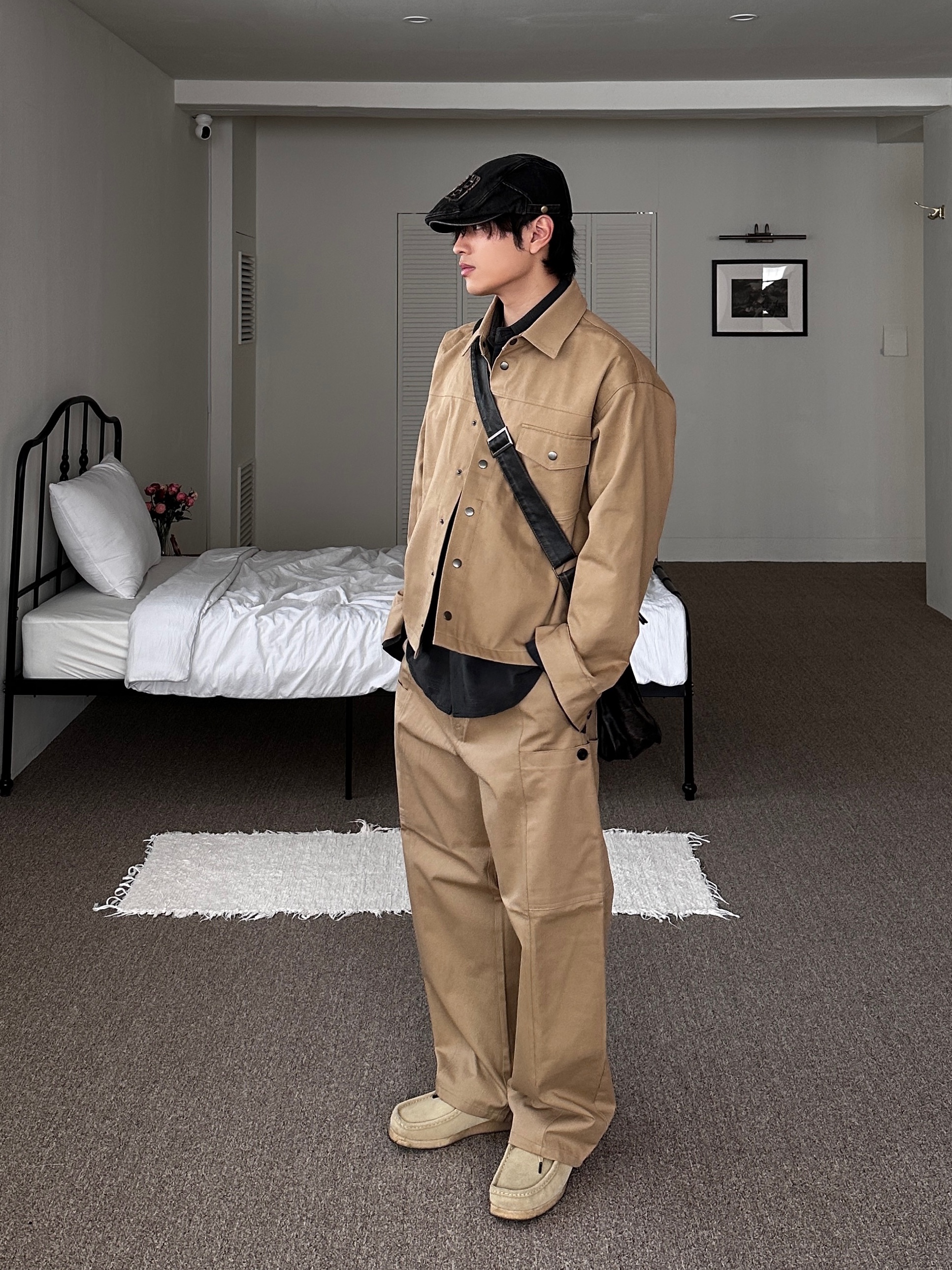 Clarks Wallabee Maple Suede 착용 스타일 - 3