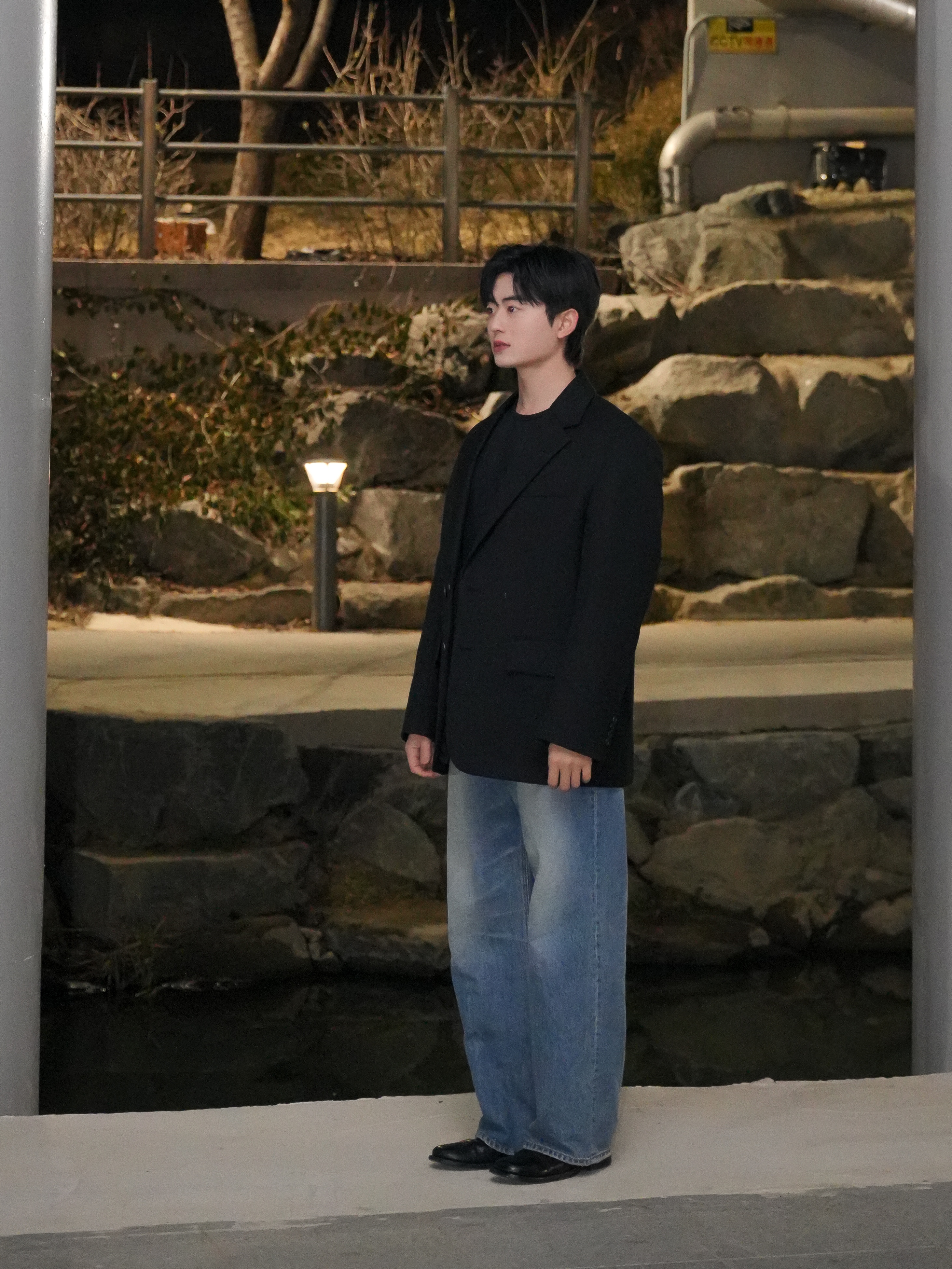 Kinchi Grainy - 547 (a) Black 착용 스타일 - 3