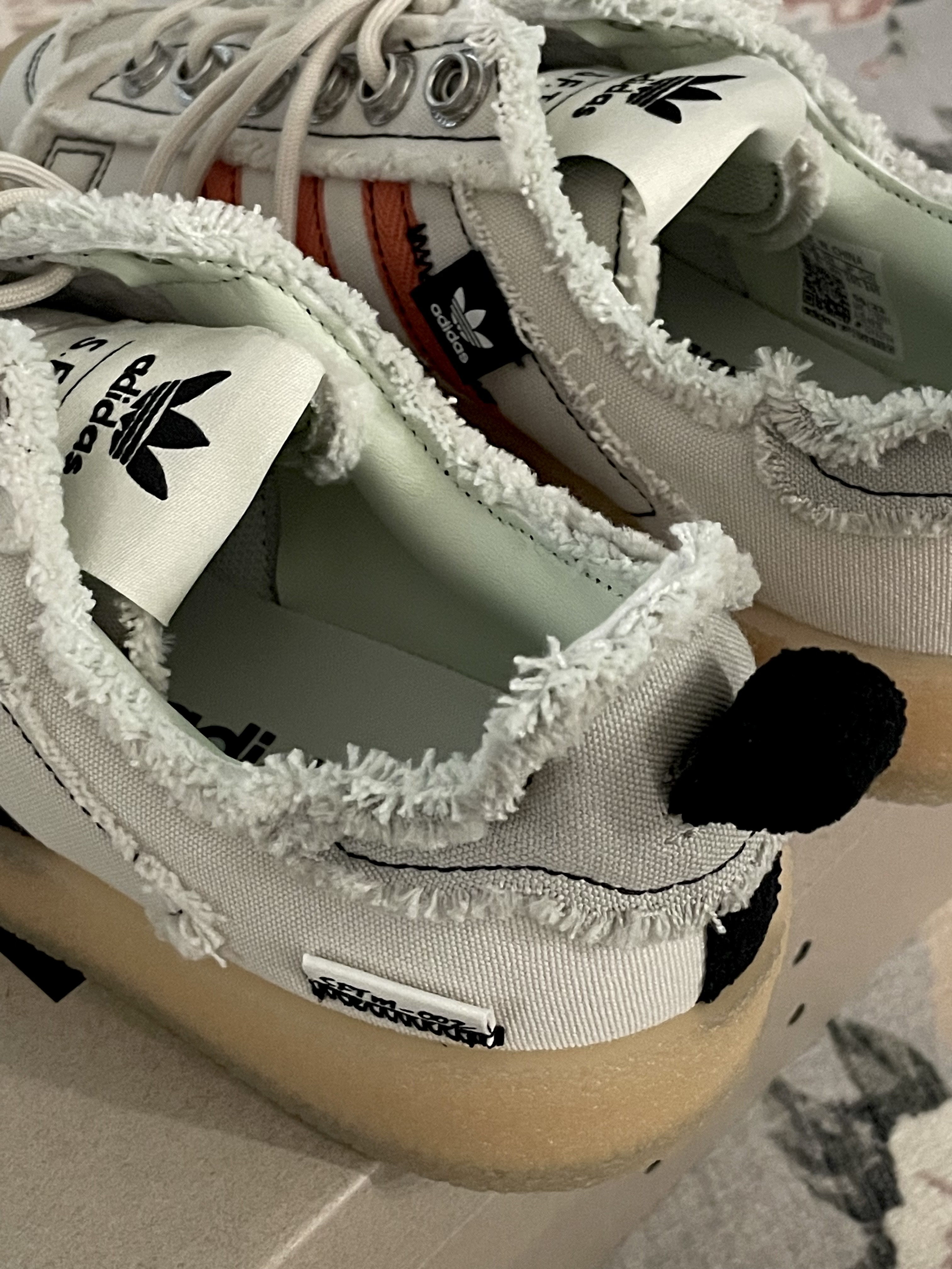 Adidas x Song for the Mute Campus 80s Bliss Core Black 착용 스타일 - 1