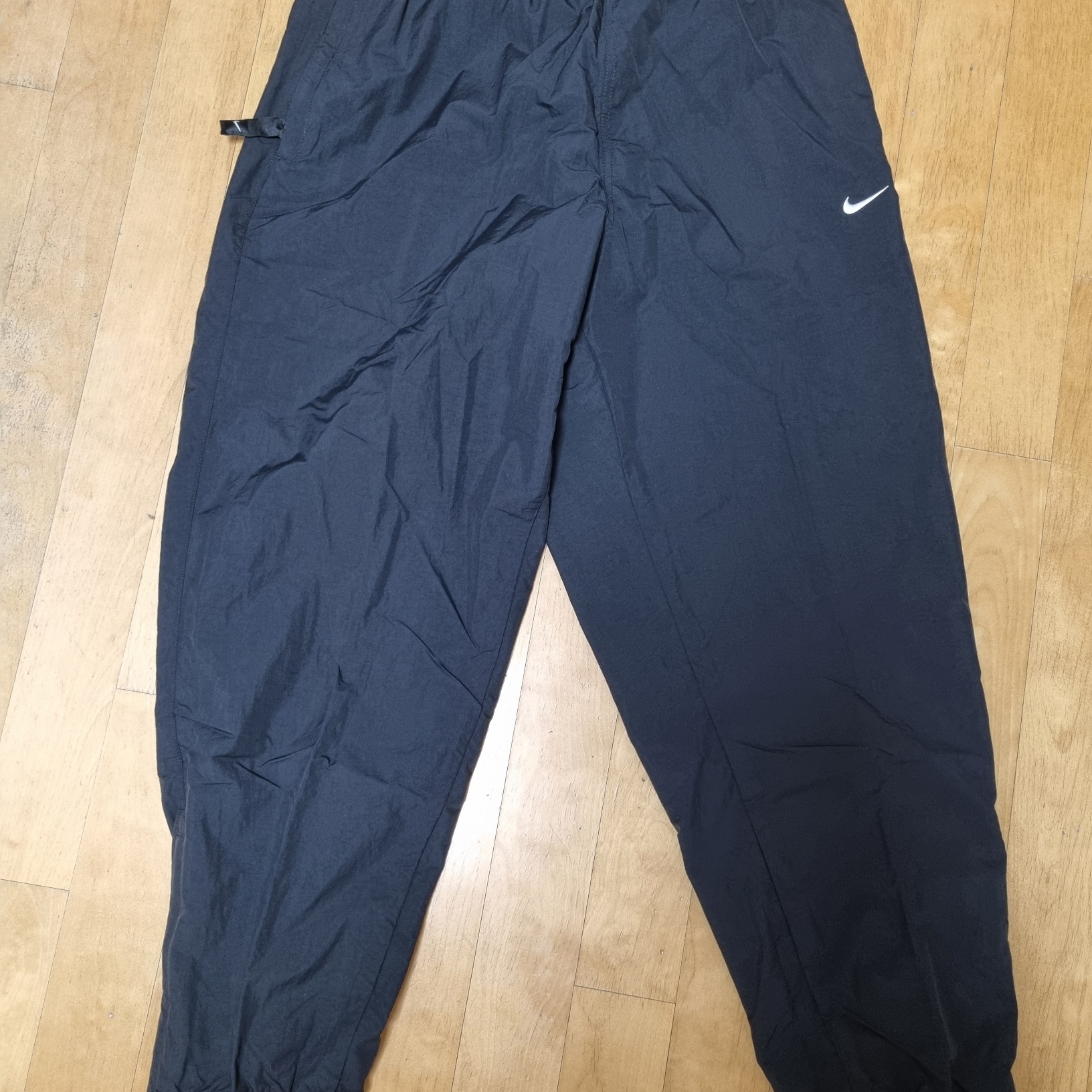 Nike NRG Solo Swoosh Woven Track Pants Black White - Asia 착용 스타일