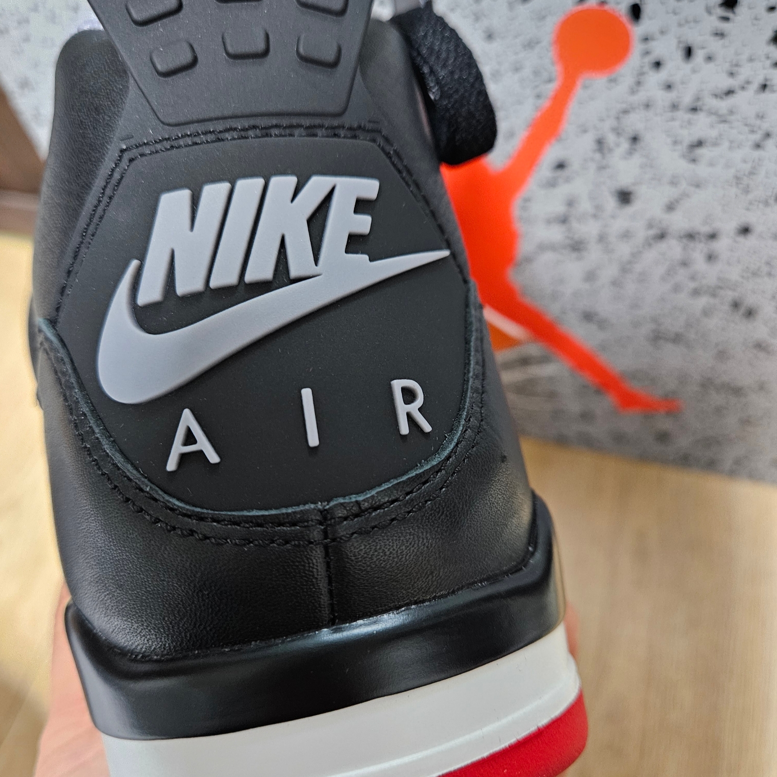 Jordan 4 Retro Bred Reimagined 착용 스타일 - 2