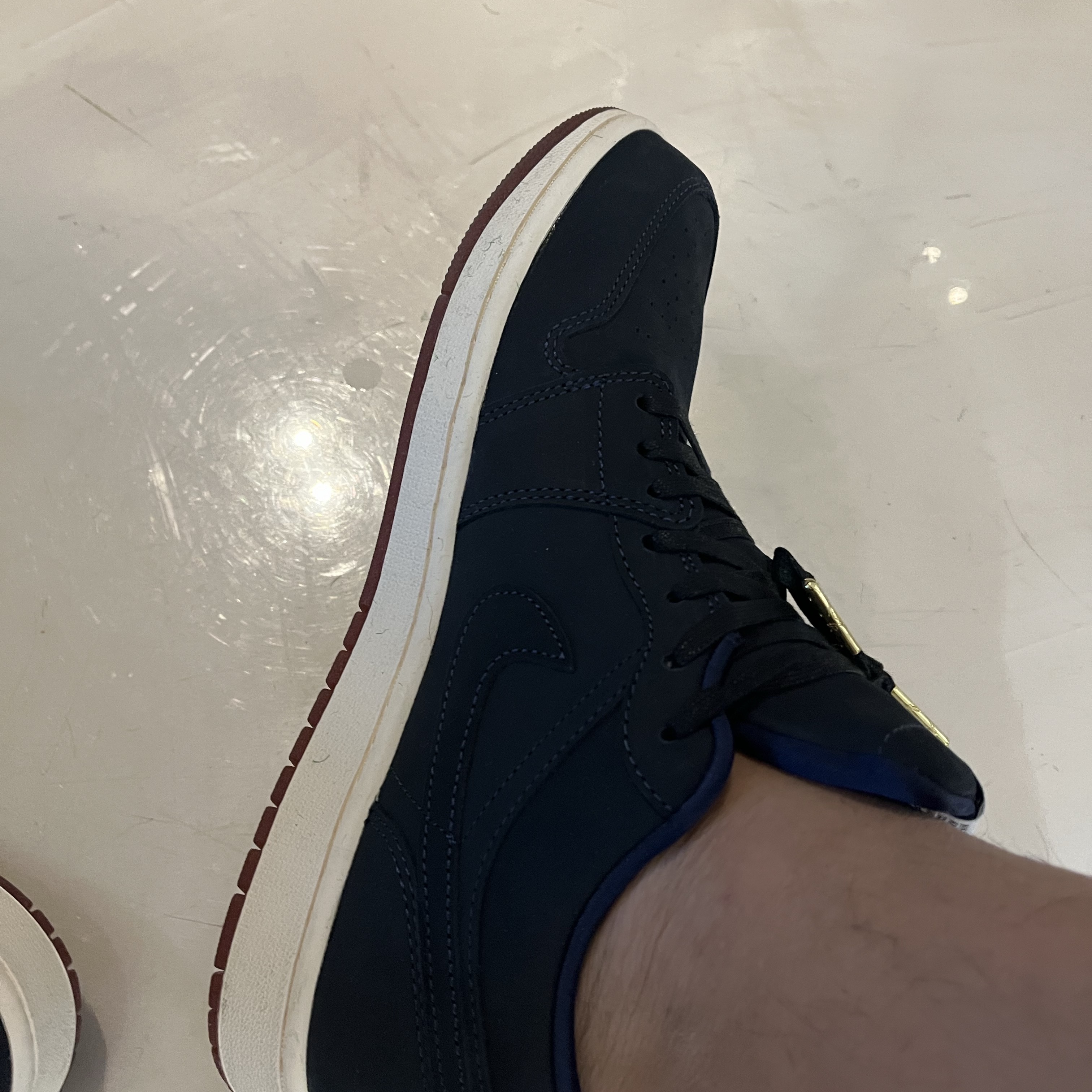 Jordan 1 x Eastside Golf Low Midnight Navy 착용 스타일 - 5