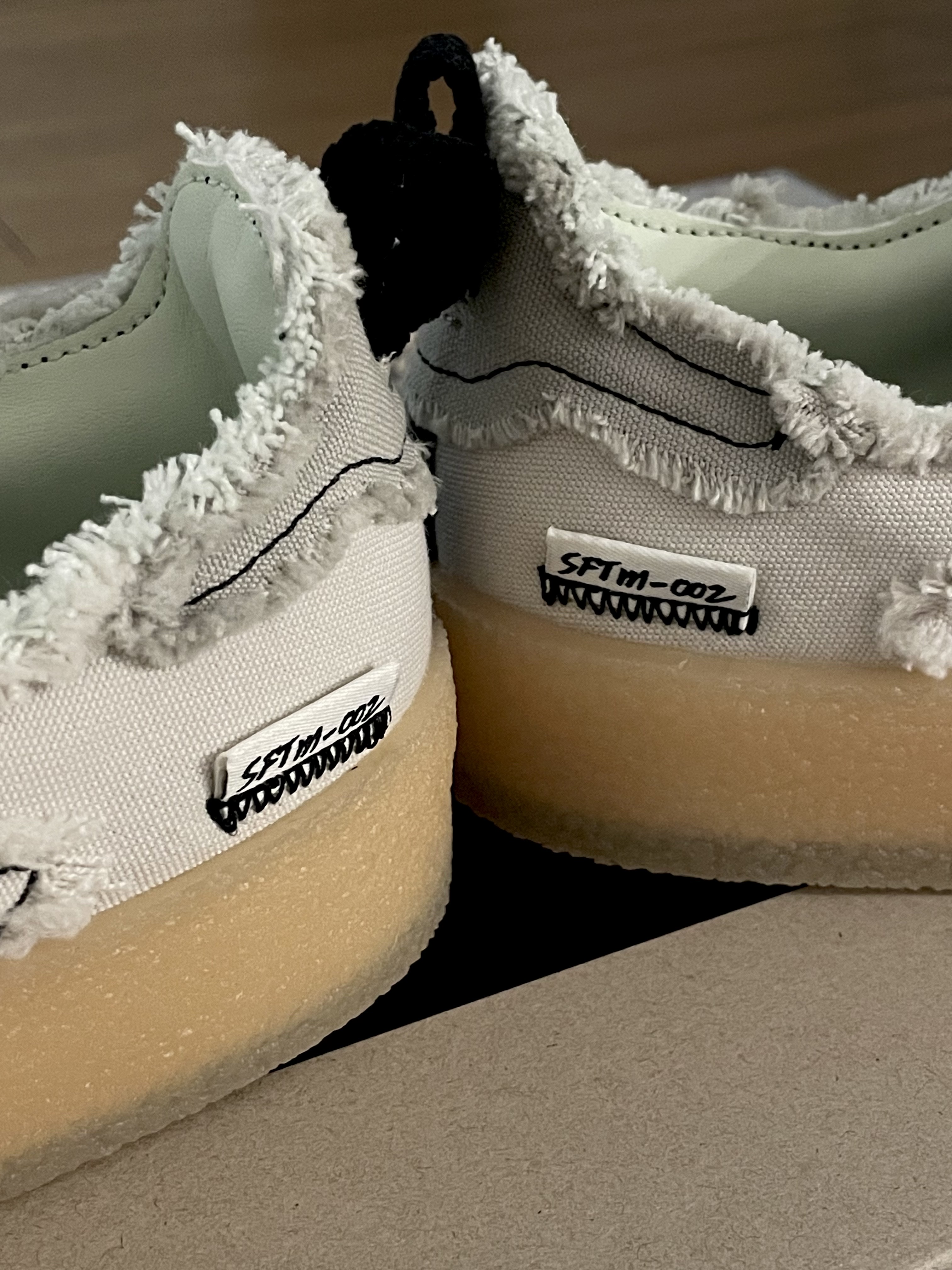 Adidas x Song for the Mute Campus 80s Bliss Core Black 착용 스타일 - 2