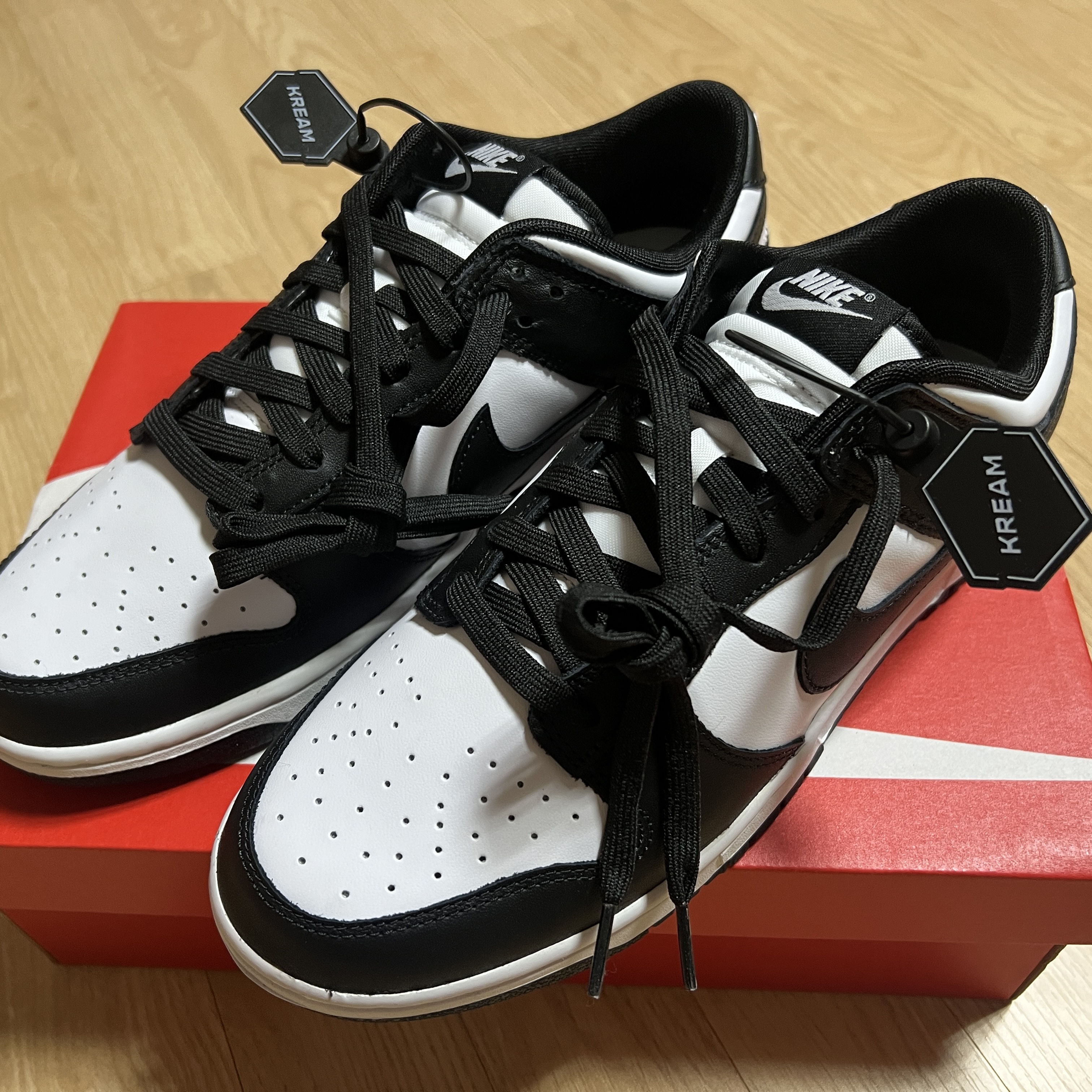 Nike Dunk Low Retro Black 착용 스타일