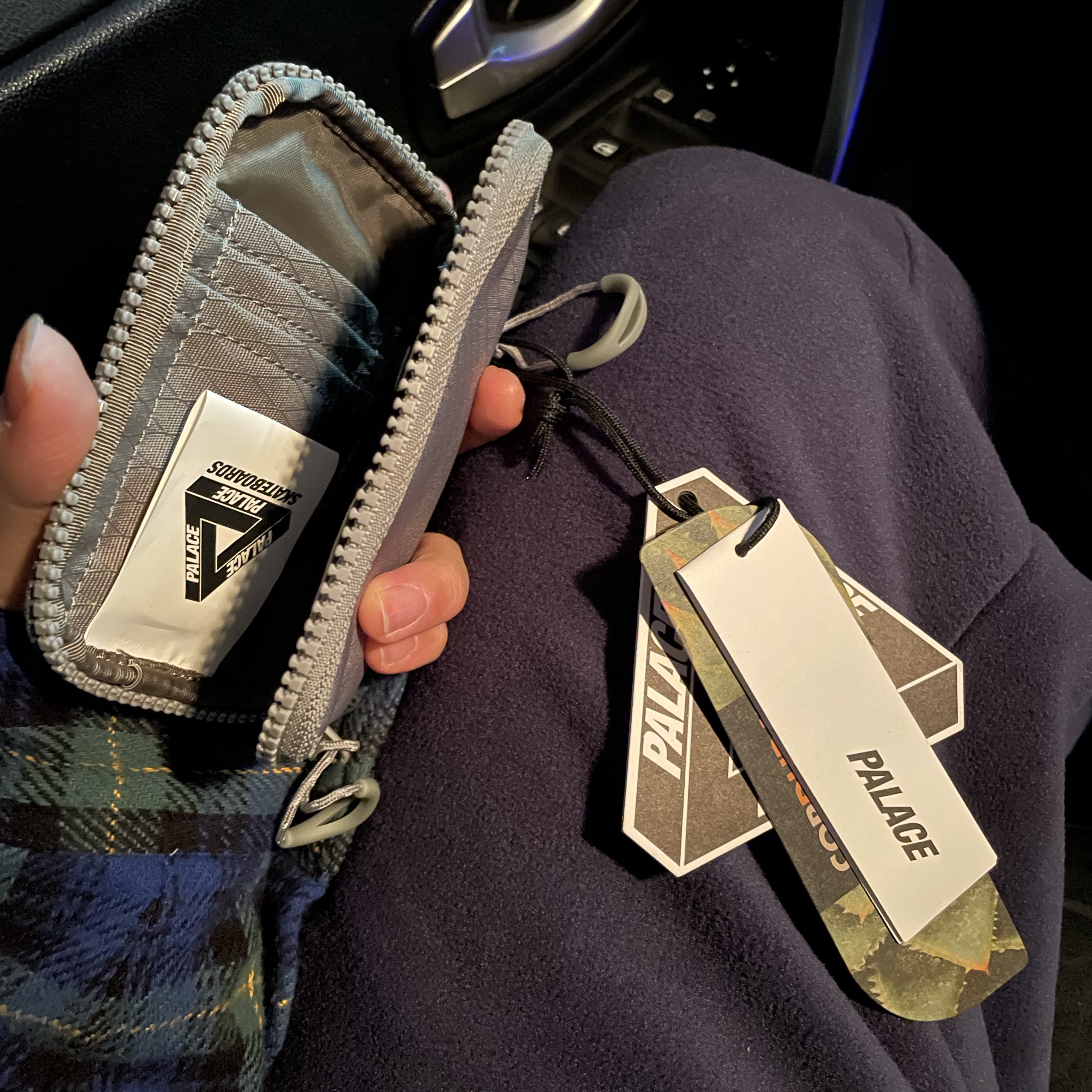 Palace Cordura Y-Rip Card Wallet Olive - 24SS 착용 스타일 - 2