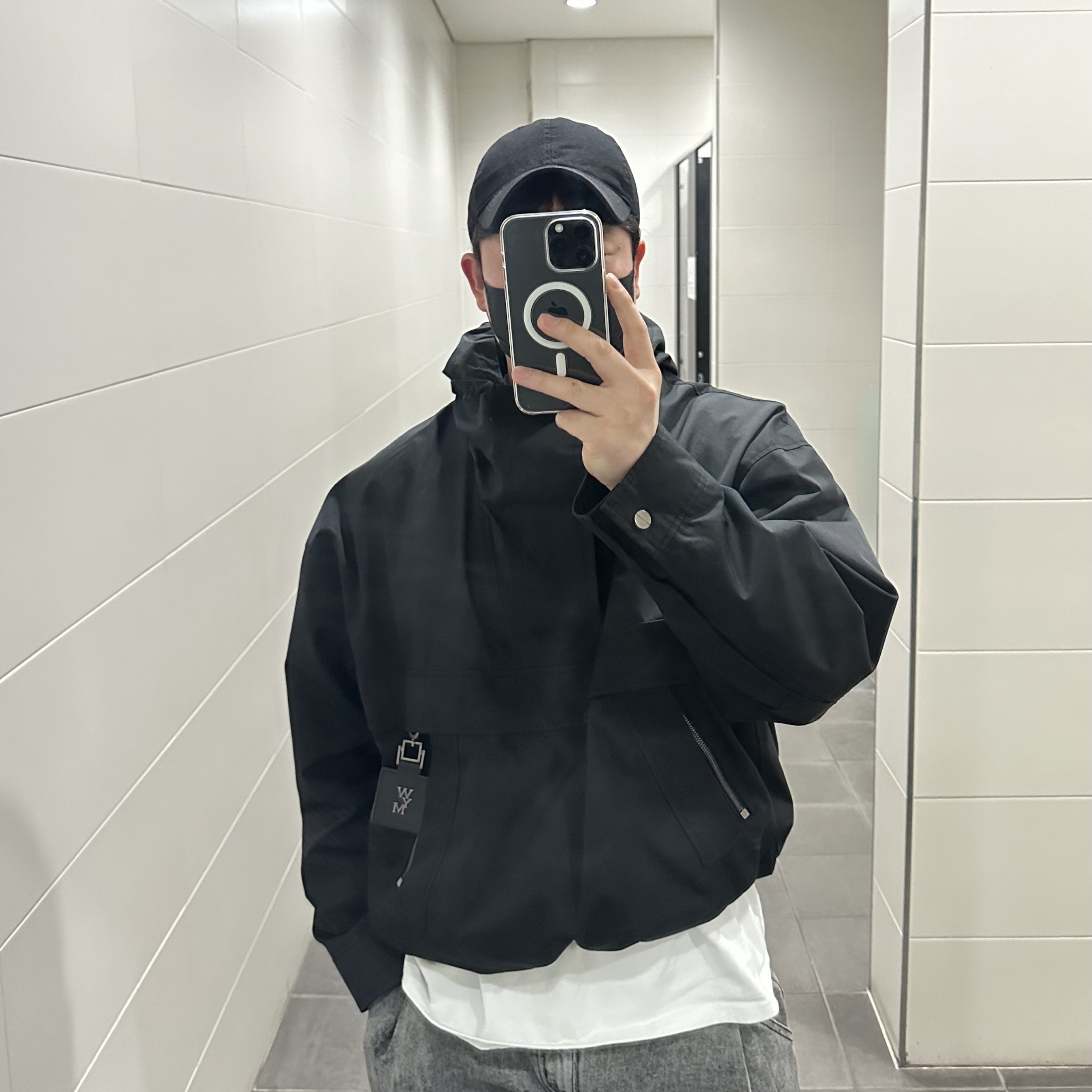 Millo Archive Deep Pleats Denim Pants Stone Gray, Wooyoungmi Nylon Anorak Jumper Black - 22FW 착용 스타일
