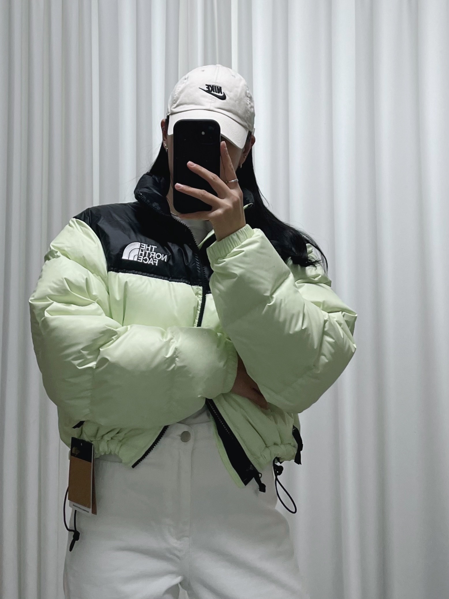 (W) The North Face Nuptse Short Jacket Lime, Nike Nikelab Essentials Heritage 86 Cap Sail Black 착용 스타일 - 4