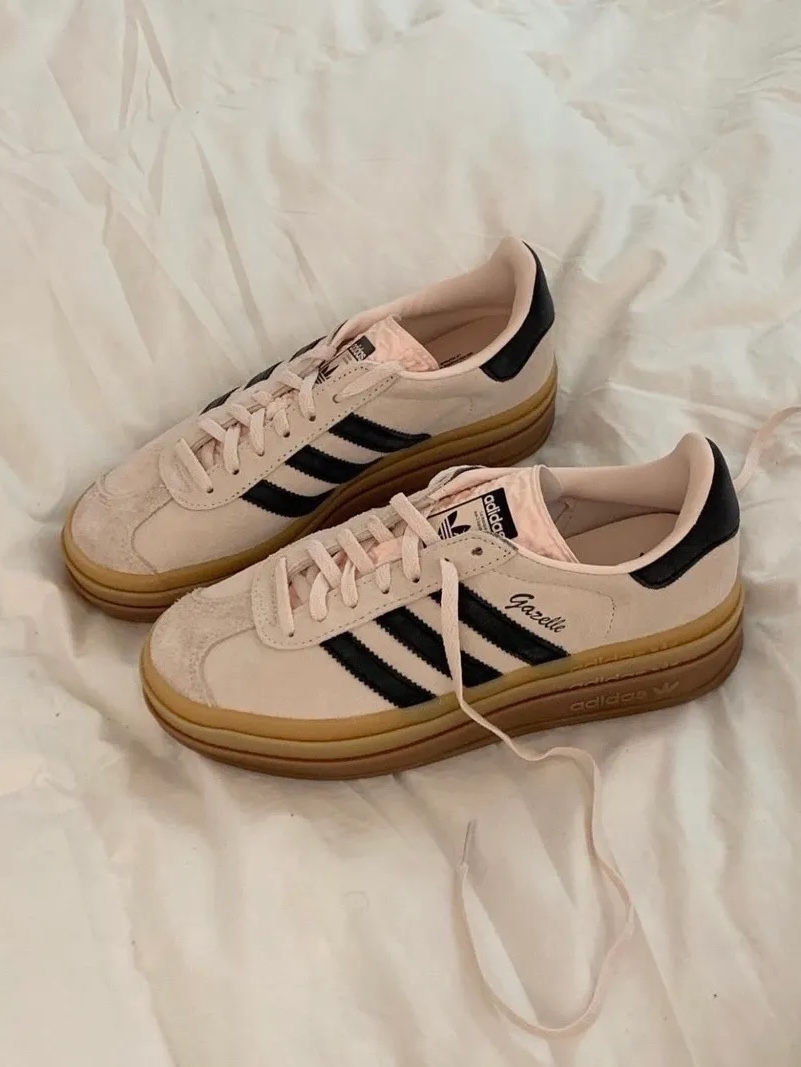 (W) Adidas Gazelle Bold Wonder Quartz Core Black 착용 스타일 - 1