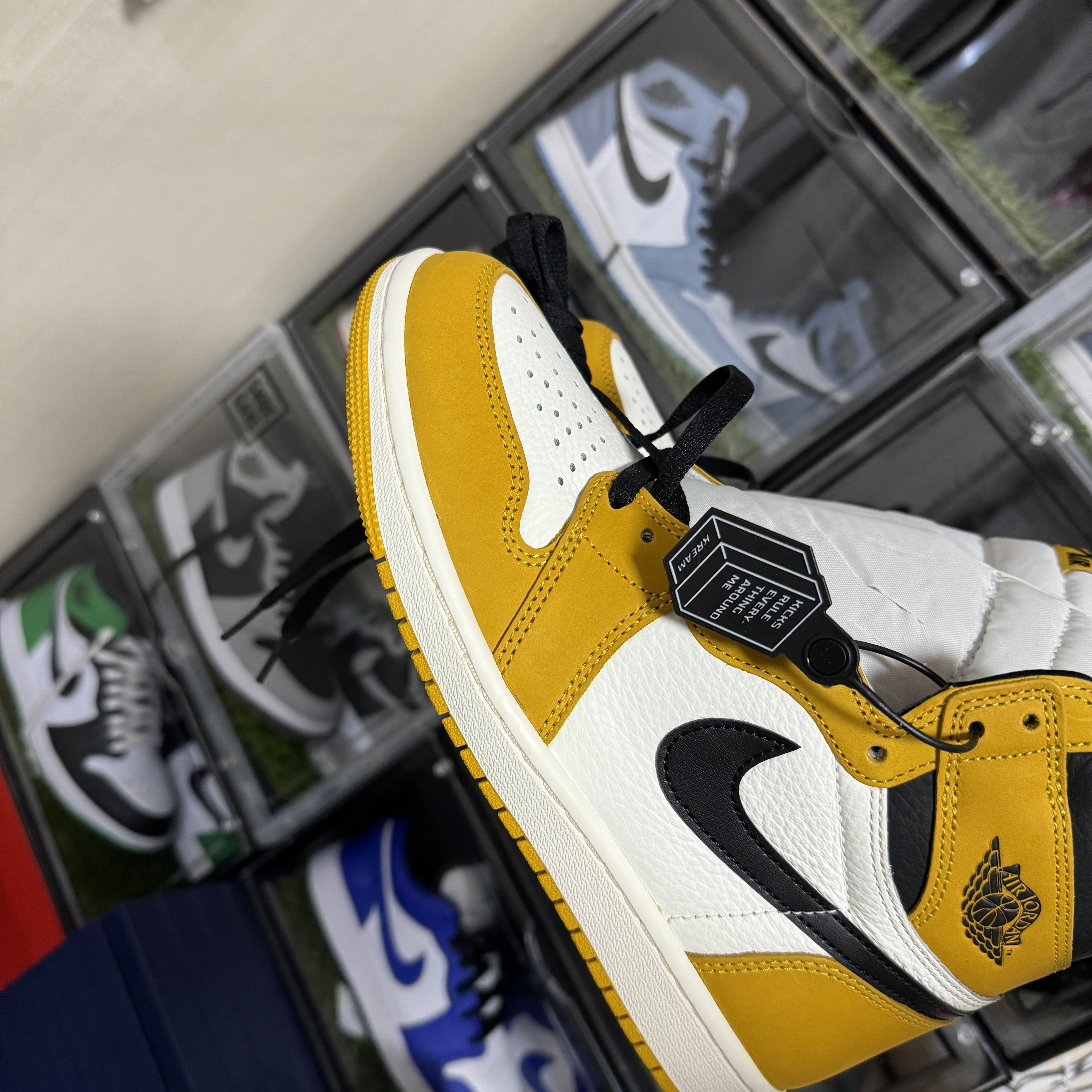 Jordan 1 Retro High OG Yellow Ochre 착용 스타일