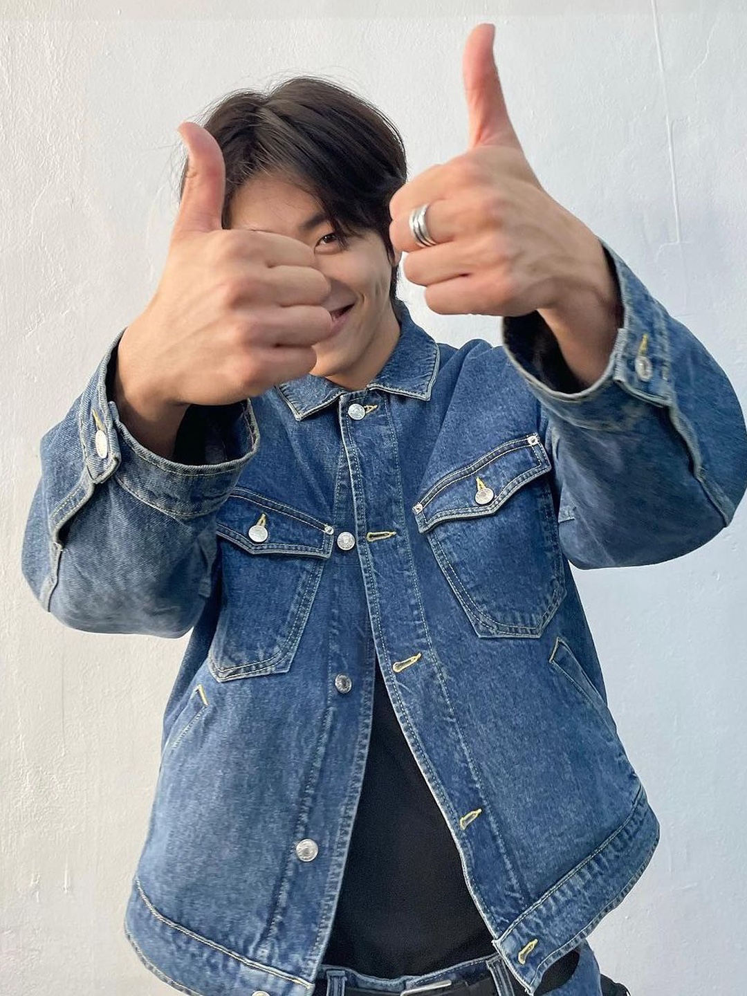 IAB Studio x Lee Denim Jacket Indigo Indigo Medium, True Religion Denim Field Trucker Jacket Indigo 착용 스타일 - 4