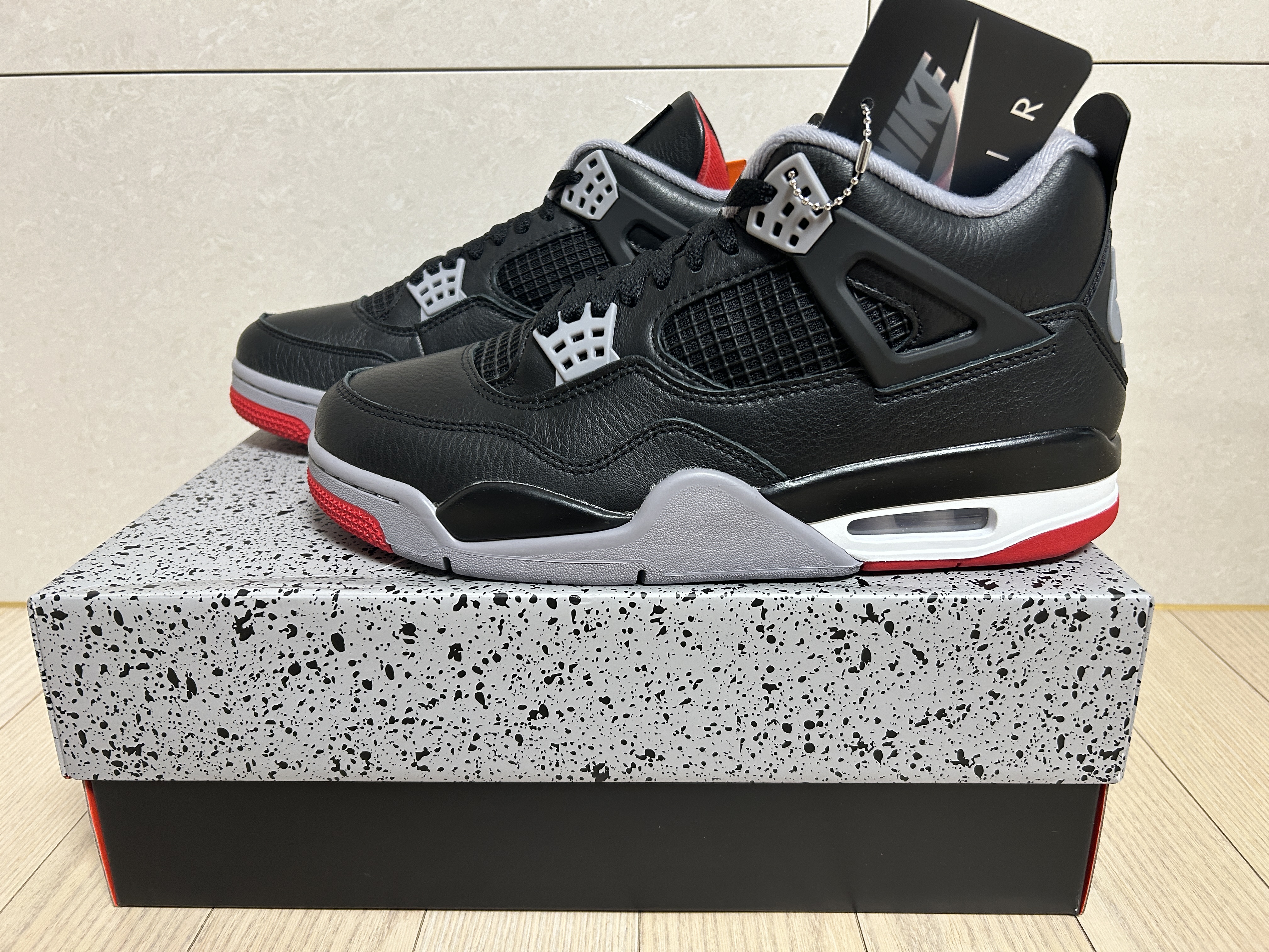 Jordan 4 Retro Bred Reimagined 착용 스타일
