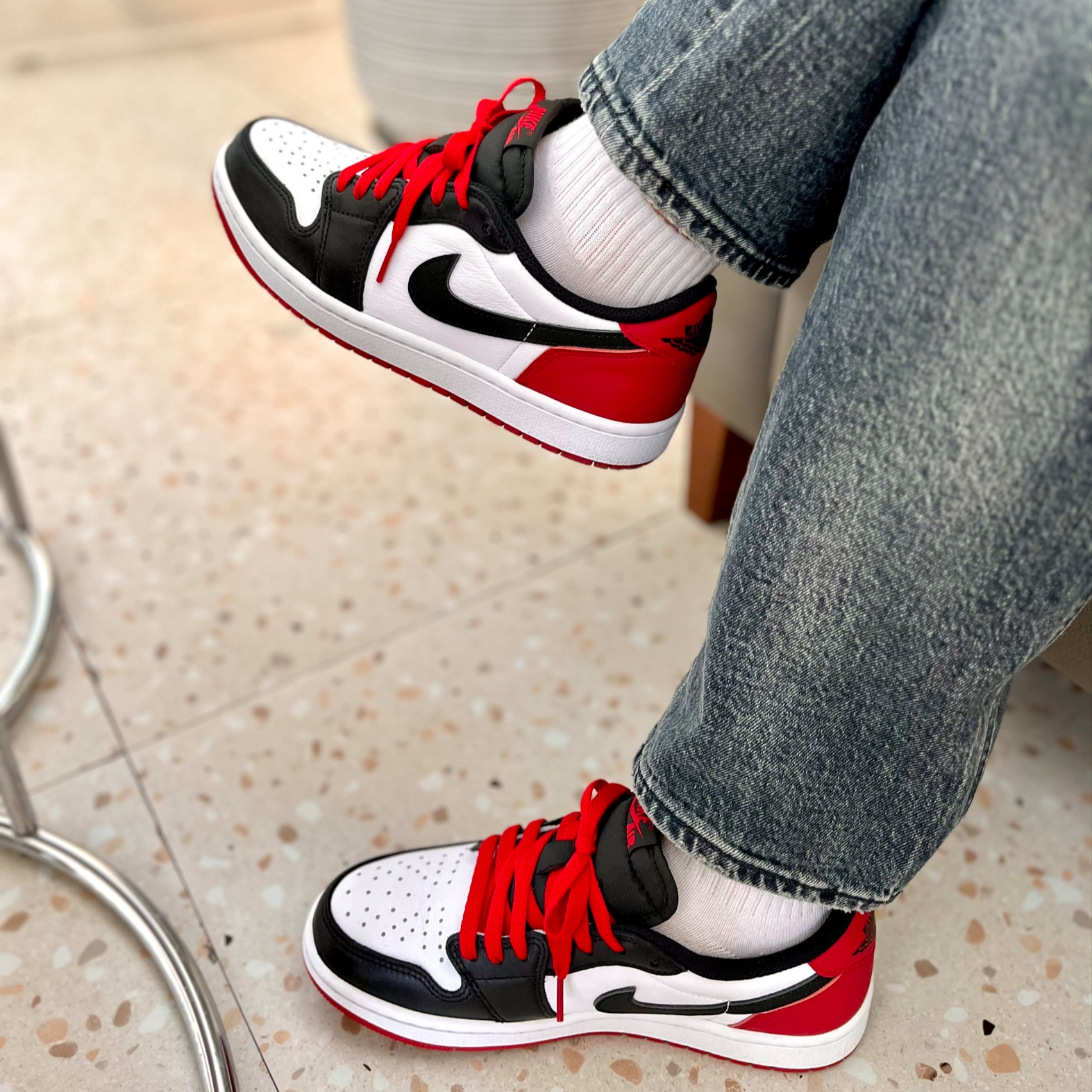 Jordan 1 Retro Low OG Black Toe 착용 스타일