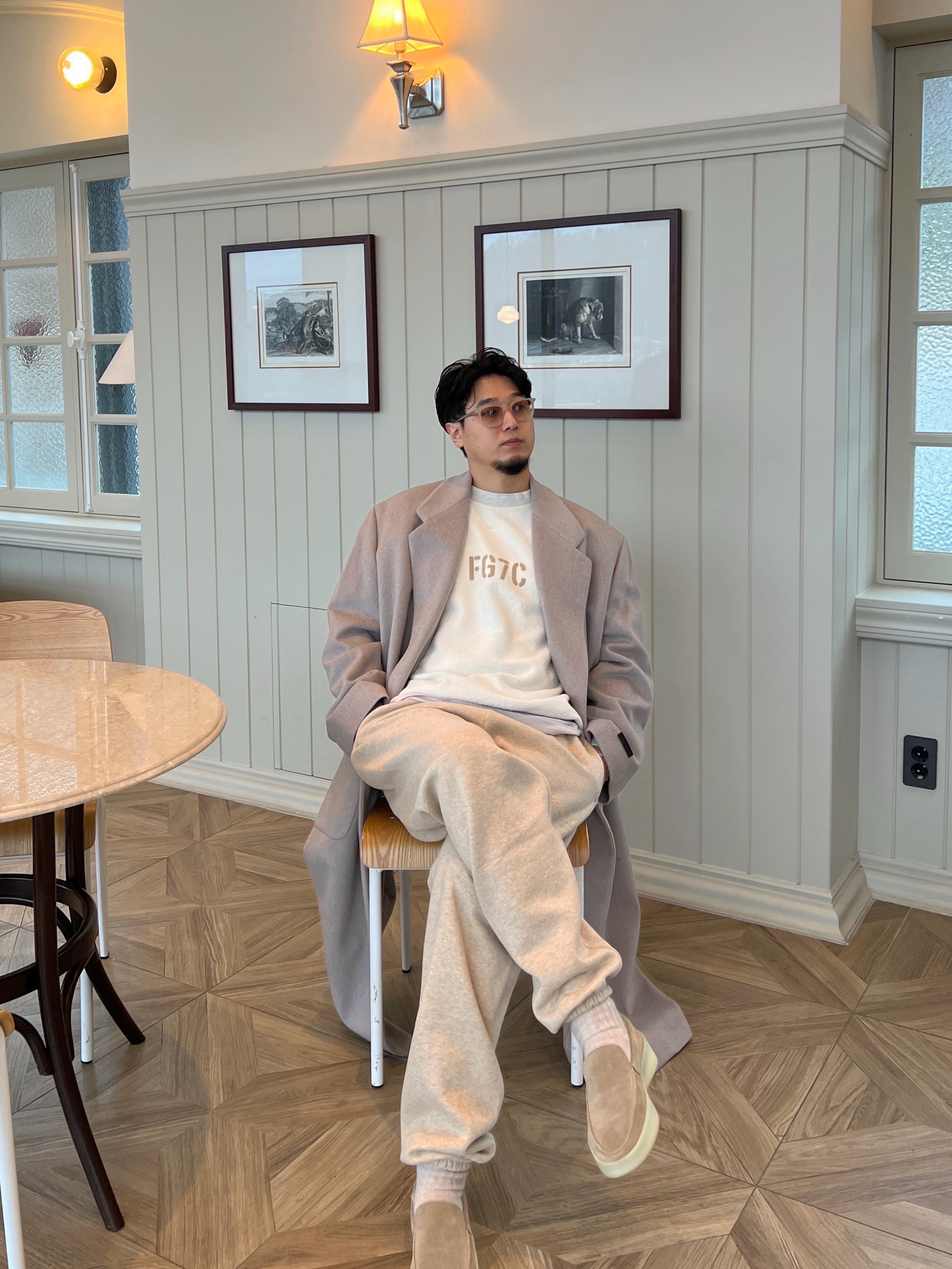 Essentials Sweatpants Gold Heather - 23FW, Fear of God The Loafer Daino 착용 스타일