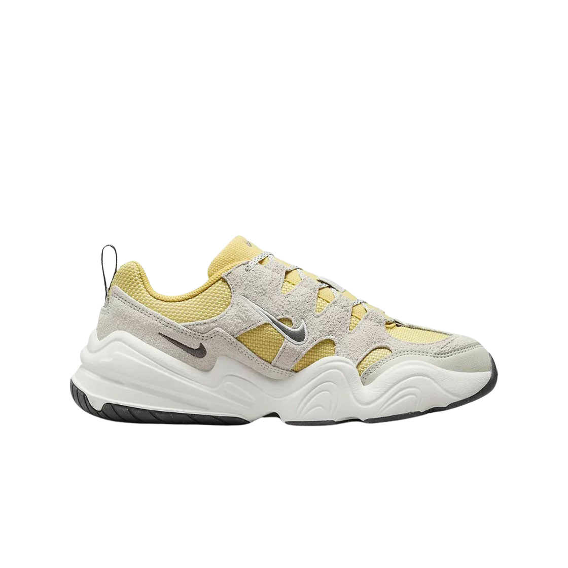 (W) 나이키 테크 헤라 새턴 골드 라이트 본((W) Nike Tech Hera Saturn Gold Light Bone) - 1