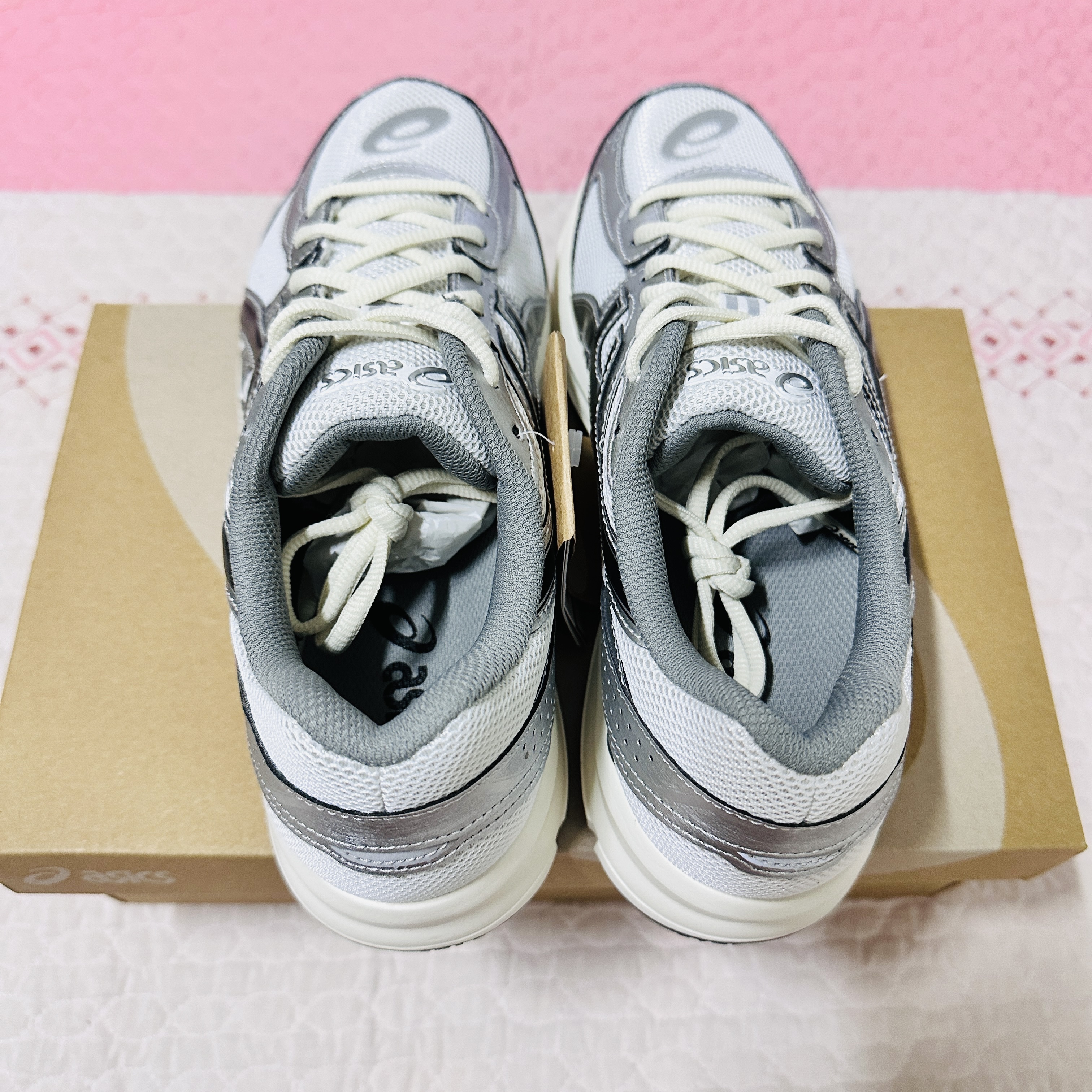 Asics Jog 100 S White Black - 2E Wide 착용 스타일 - 3