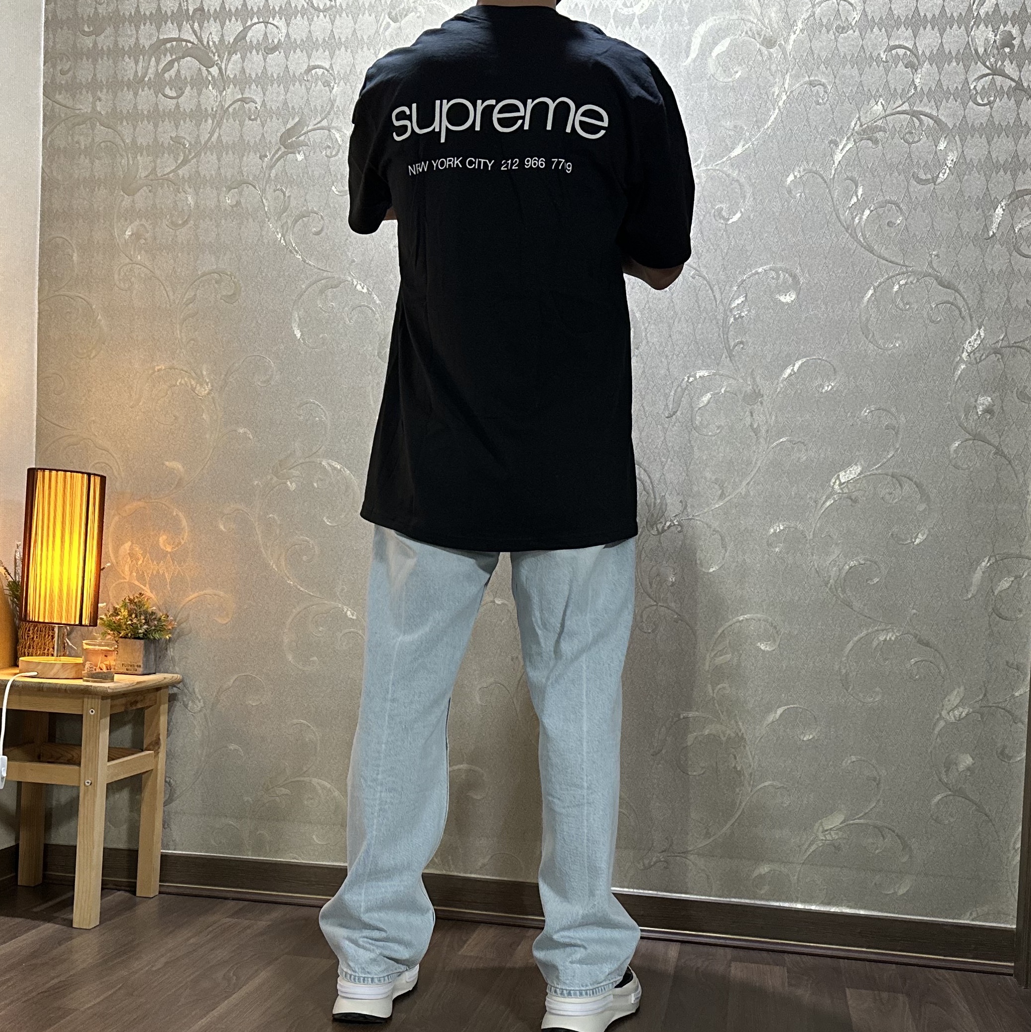 Supreme NYC T-Shirt Black - 23FW, Our Legacy Extended Third Cut Superlight Wash 착용 스타일 - 3