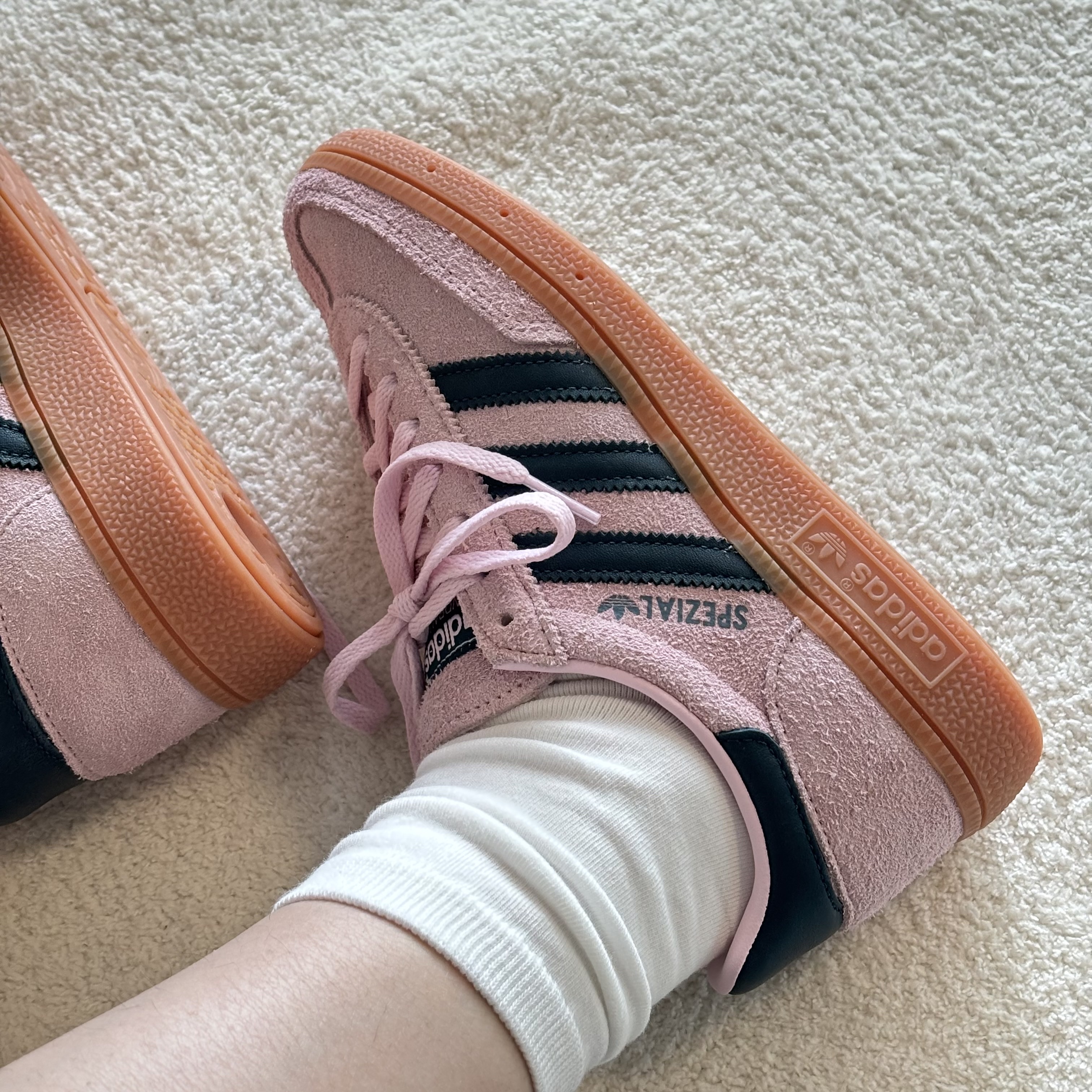 (W) Adidas Spezial Handball Clear Pink 착용 스타일 - 2